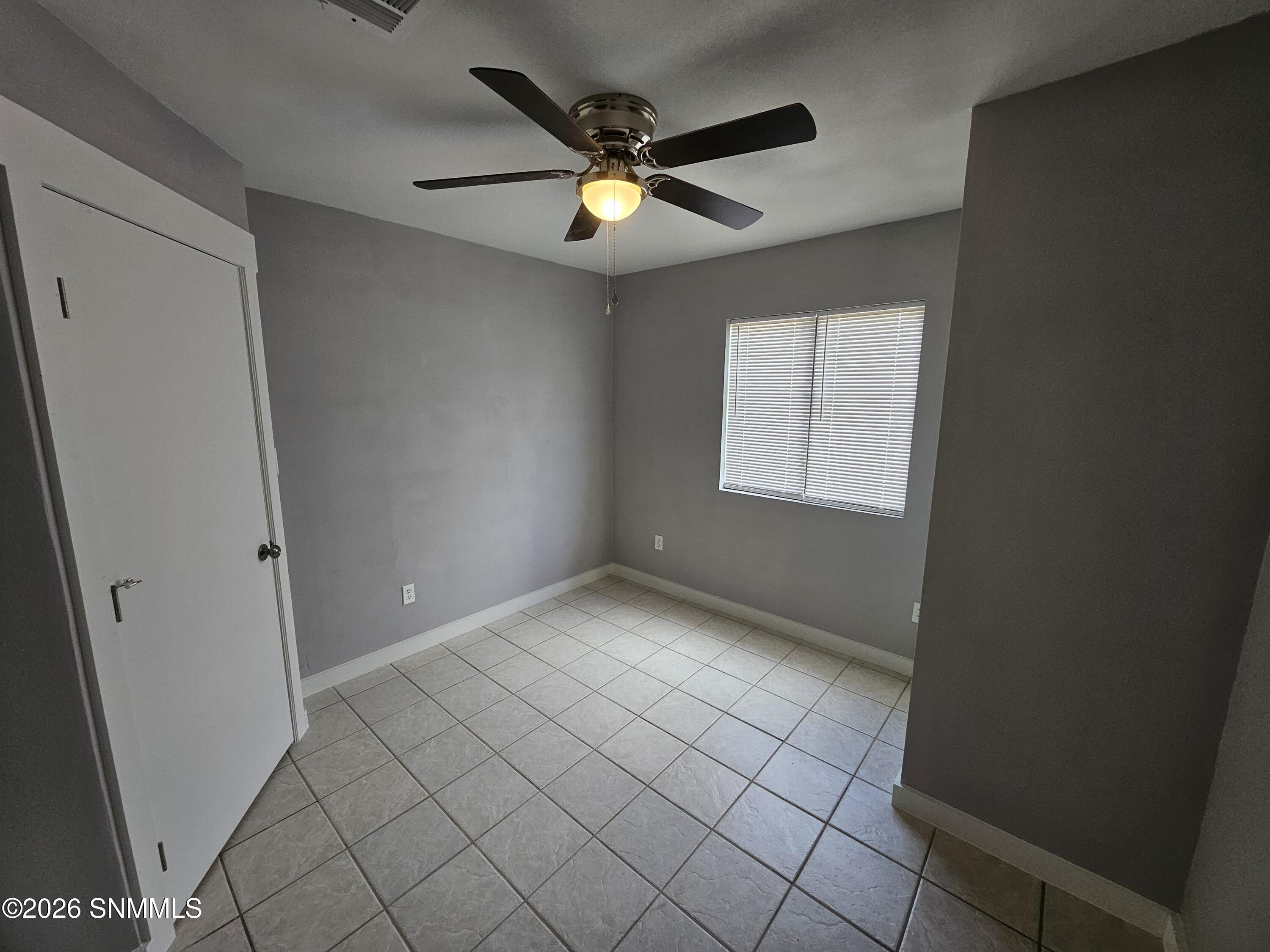 28-FourthBedroom