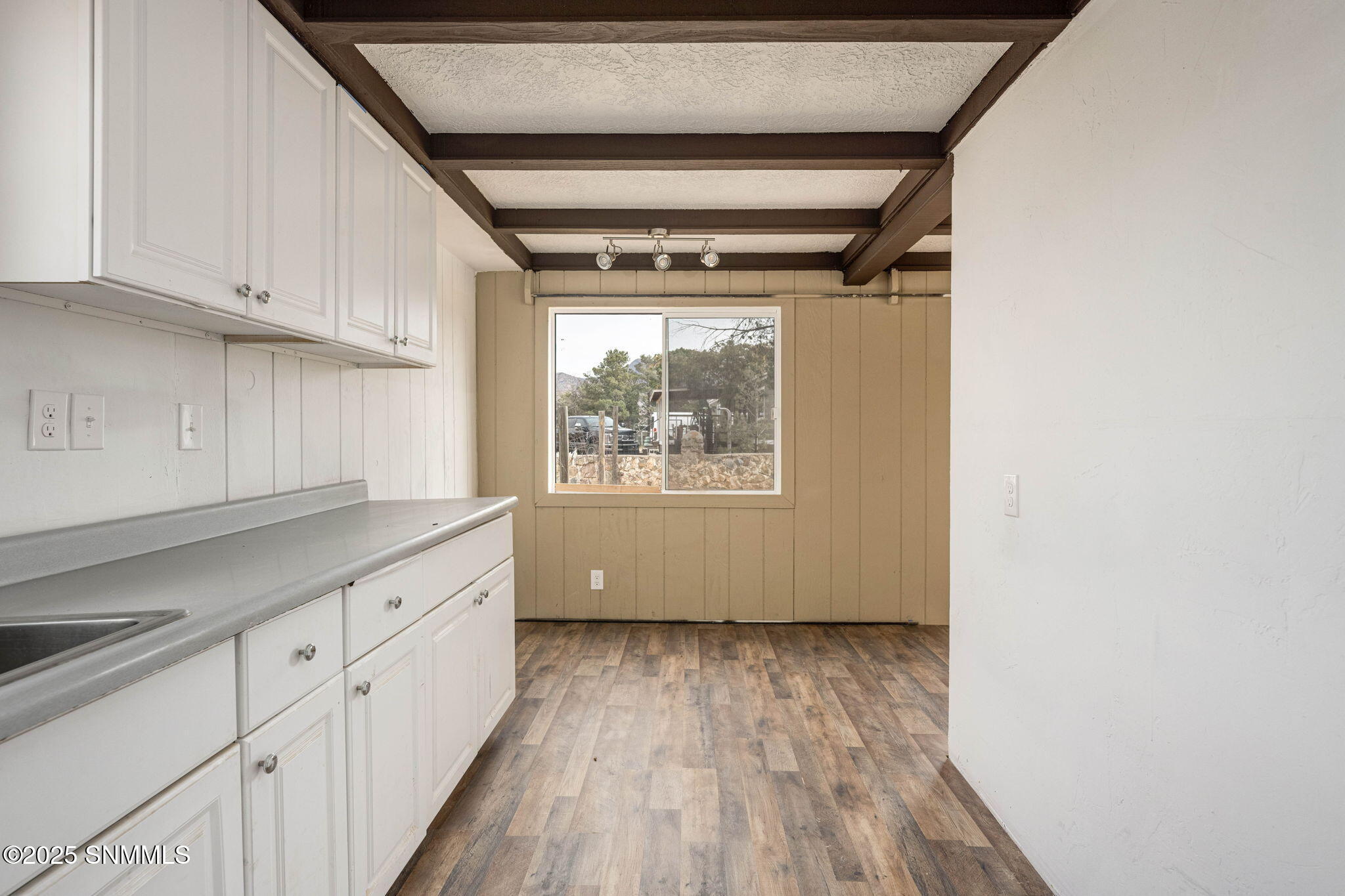 15-web-or-mls-Snappin Homes (Horace9104)
