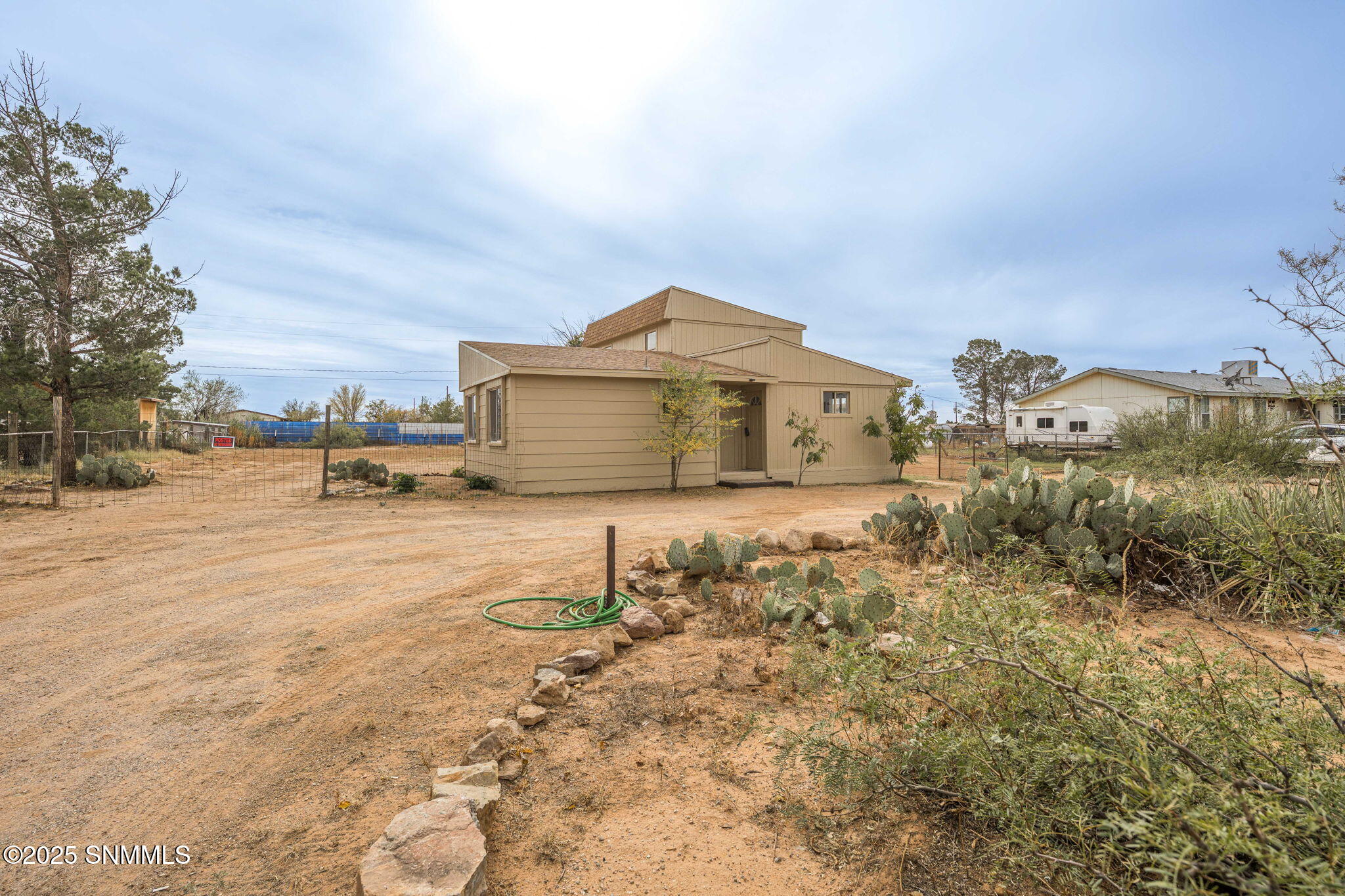 40-web-or-mls-Snappin Homes (Horace9104)