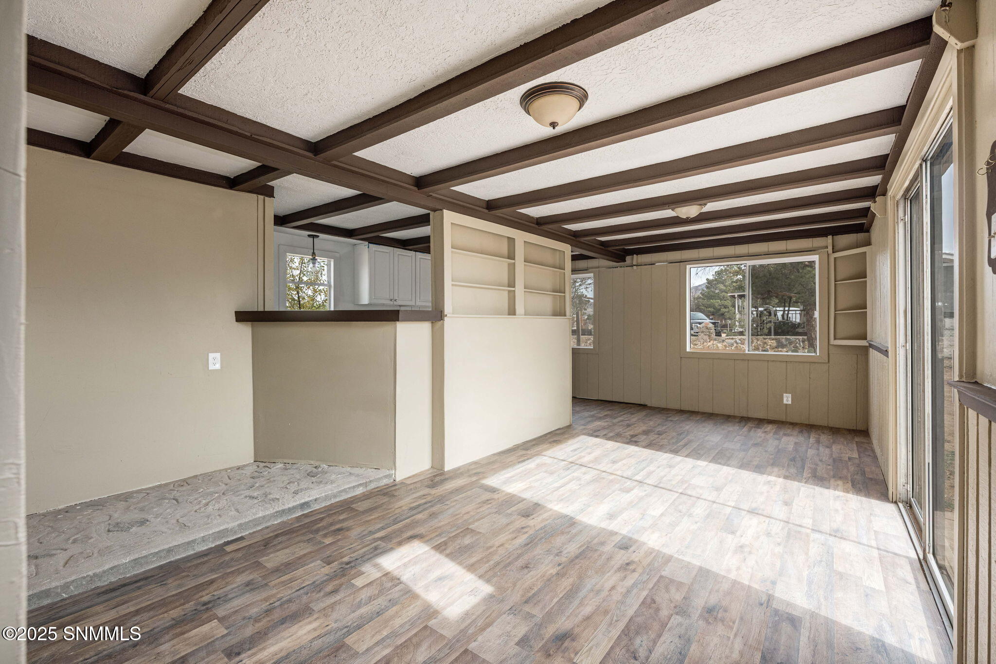 7-web-or-mls-Snappin Homes (Horace9104)-