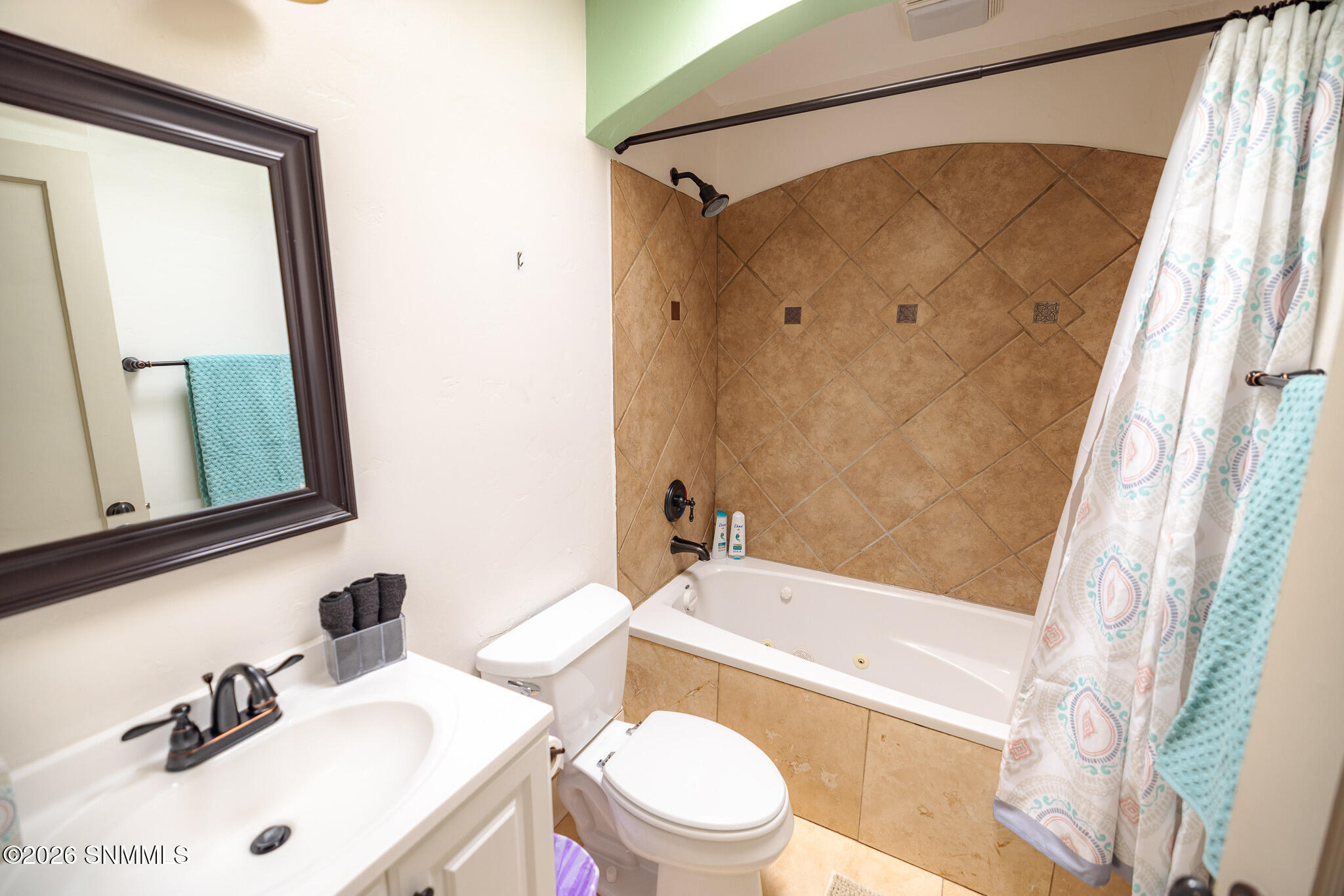 East st guest bath