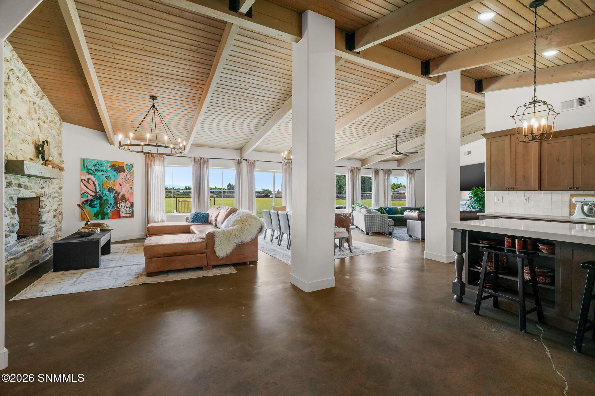 10110 N Valley-11