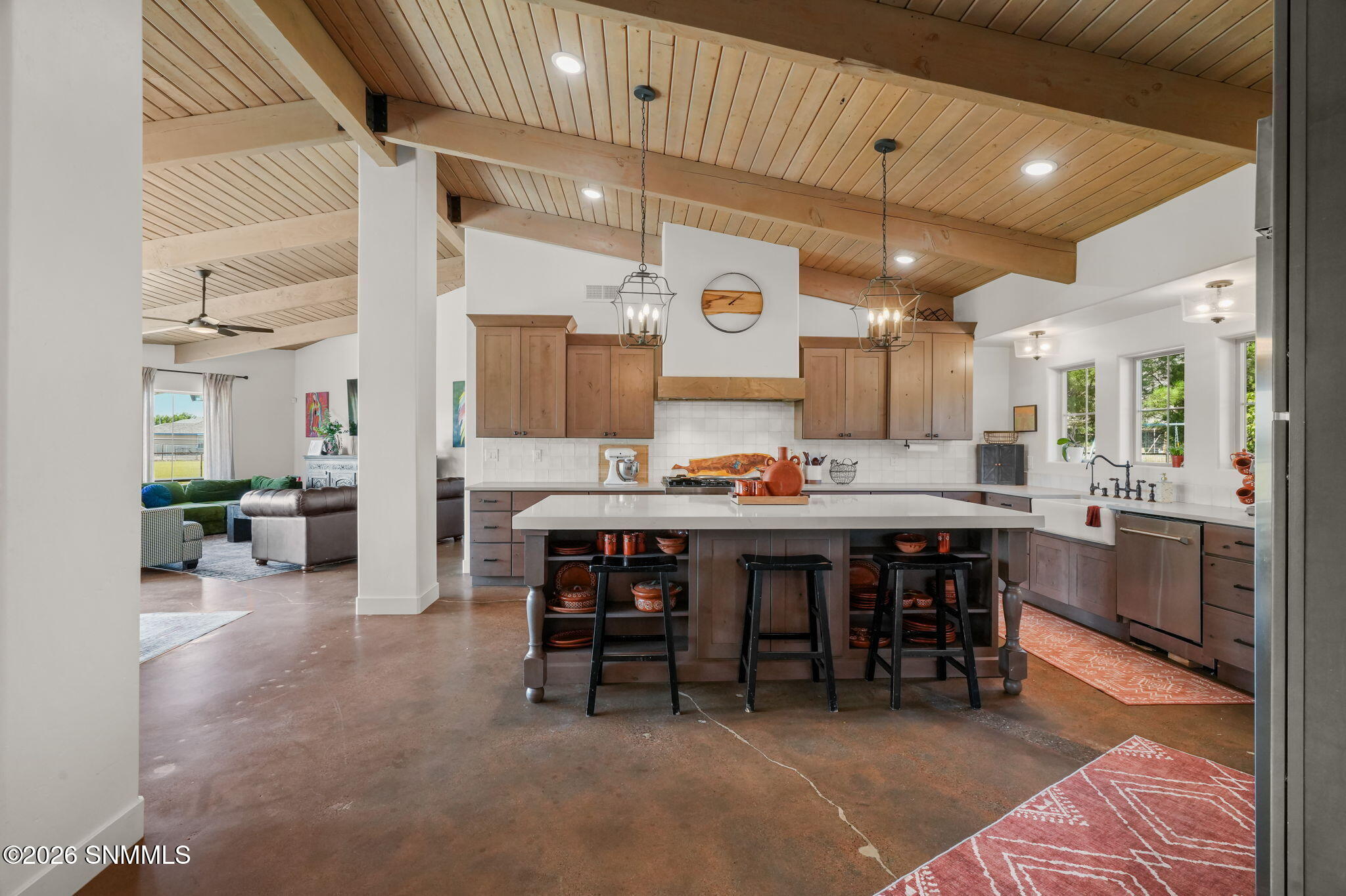 10110 N Valley-18