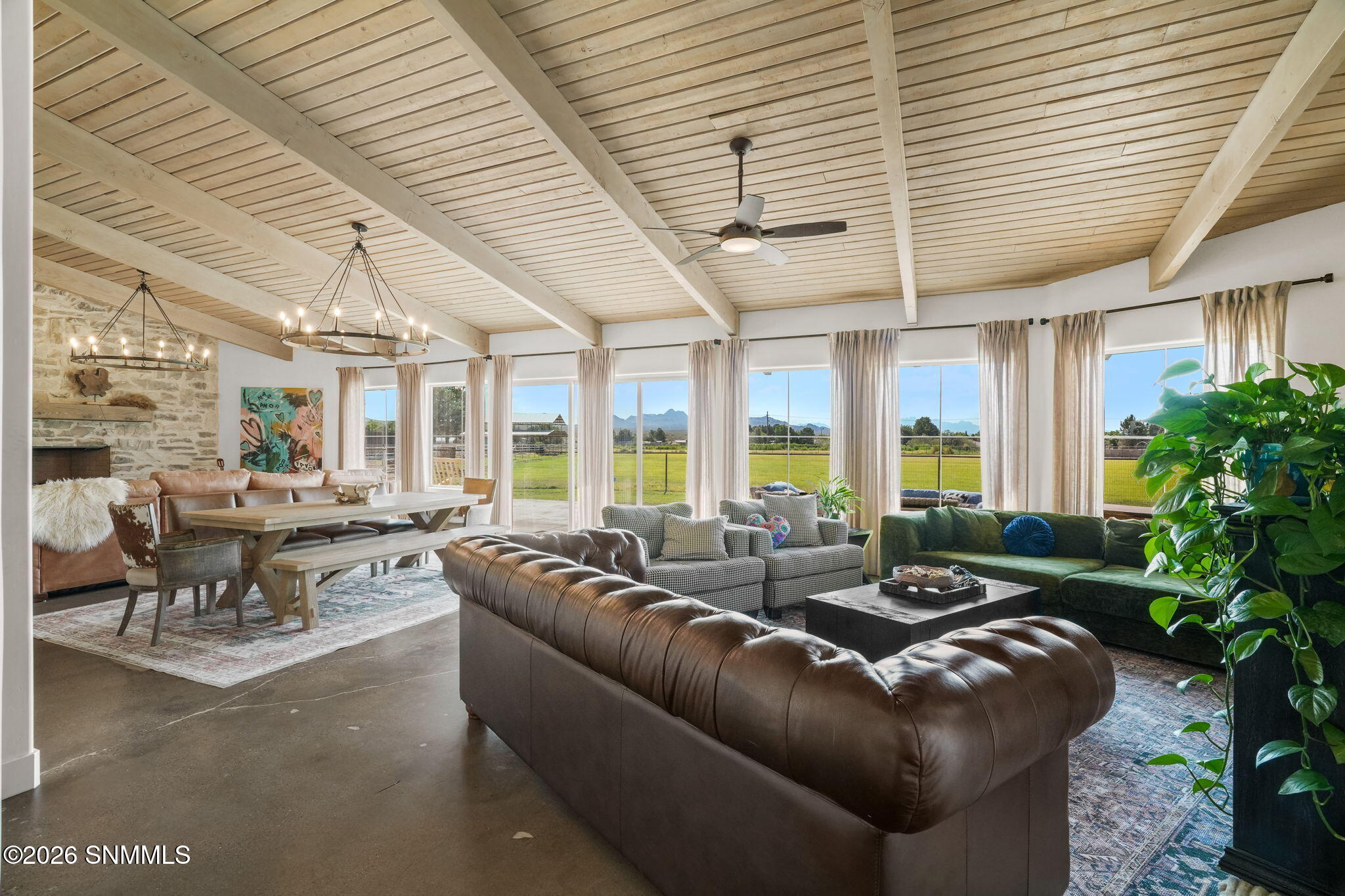 10110 N Valley-31