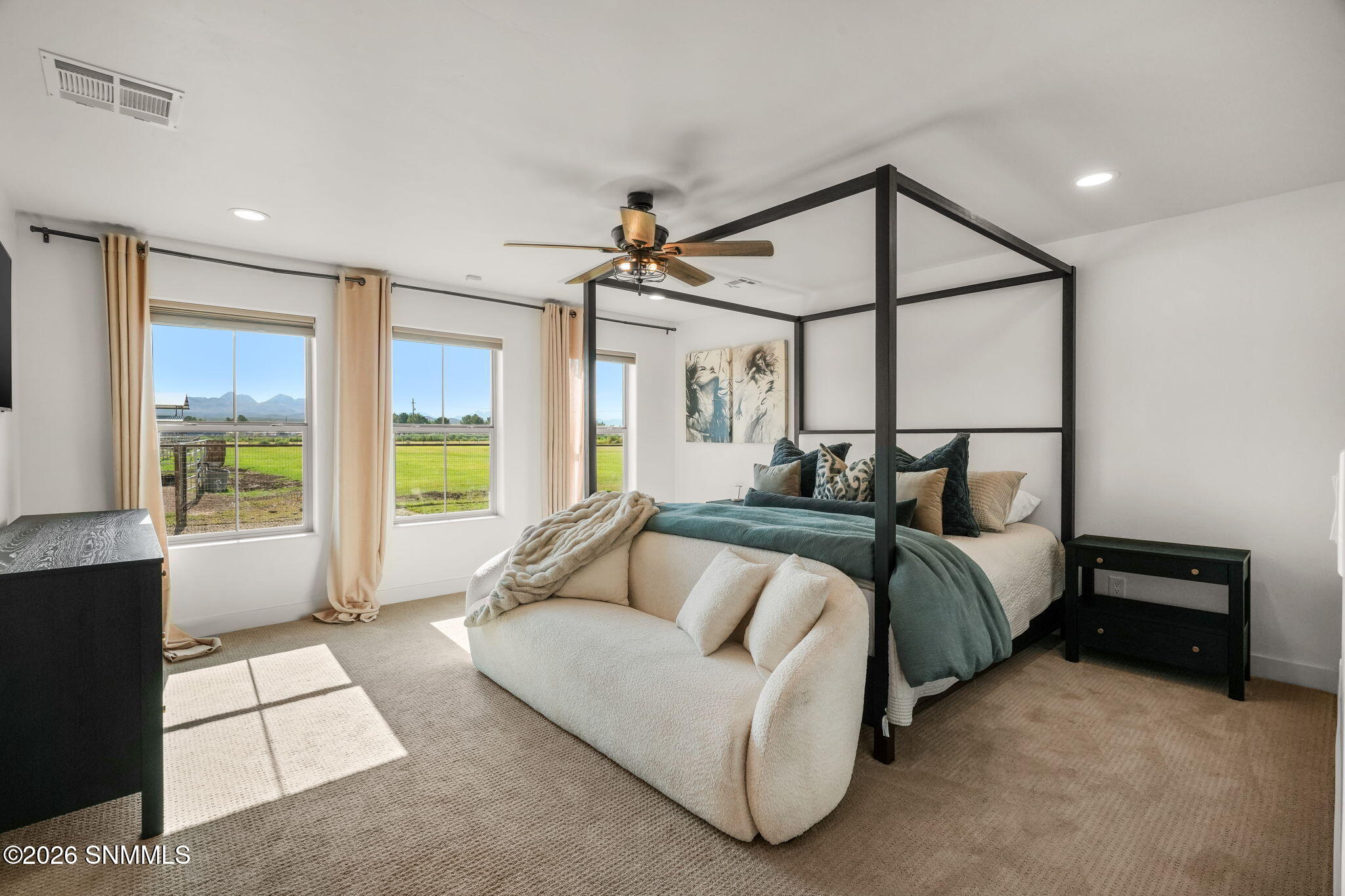 10110 N Valley-34