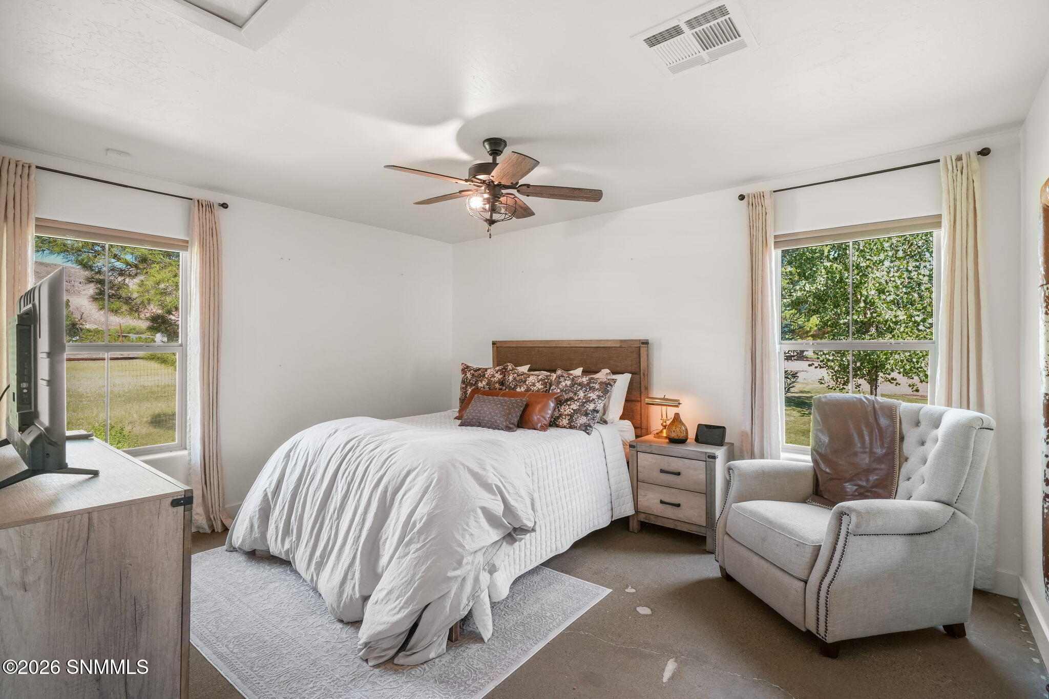 10110 N Valley-44