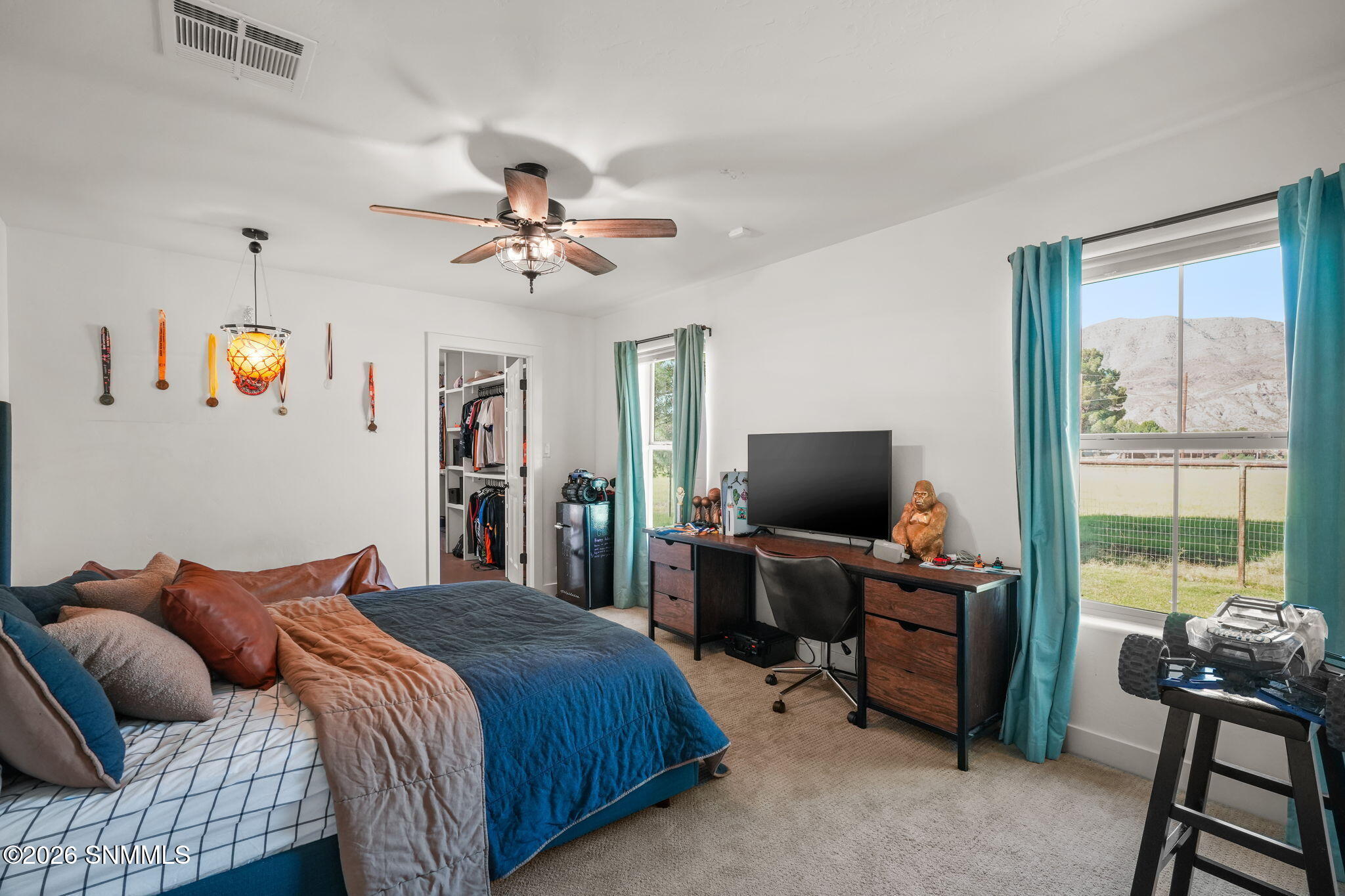 10110 N Valley-47