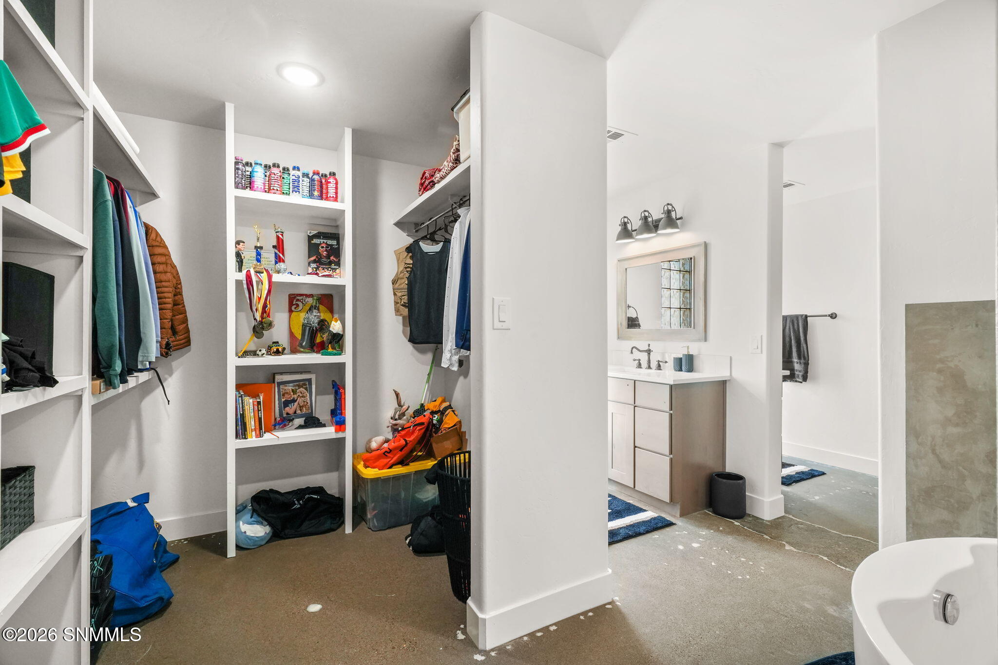 10110 N Valley-55