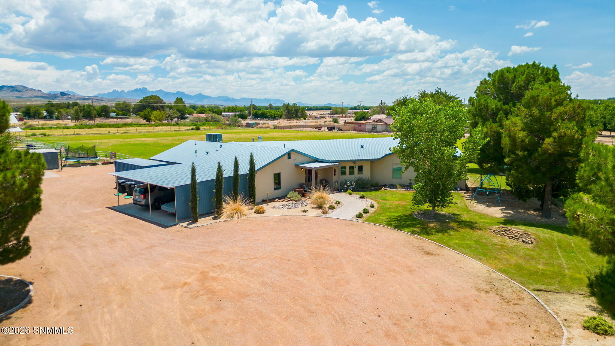 10110 N Valley-87
