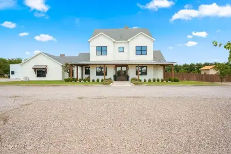 685 Fort Fillmore Road, Mesilla Park, New Mexico 88047, 4 Bedrooms Bedrooms, ,5 BathroomsBathrooms,Residential,For Sale,Fort Fillmore,2602321