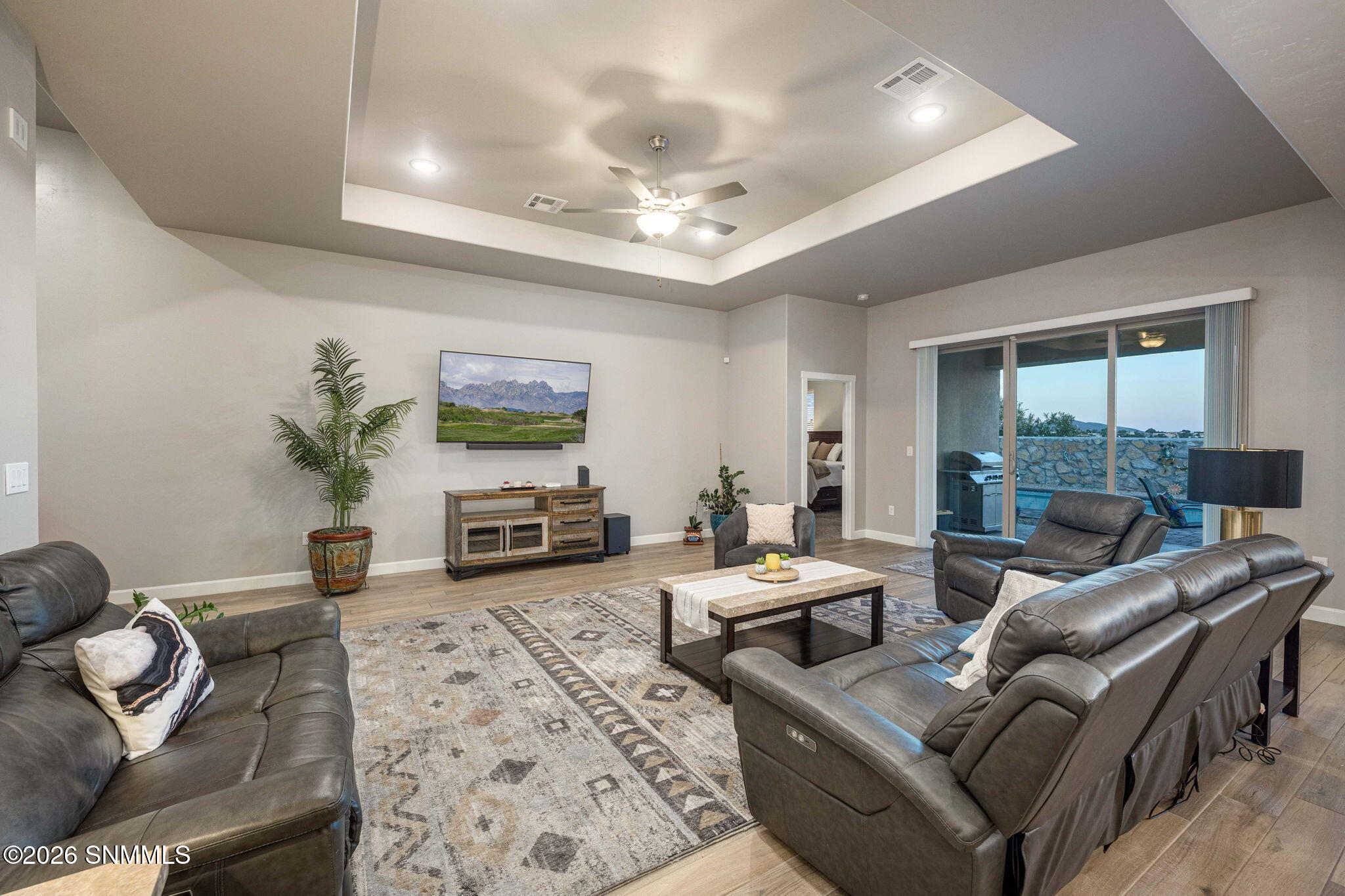 8-web-or-mls-Snappin Homes (EastSprings2