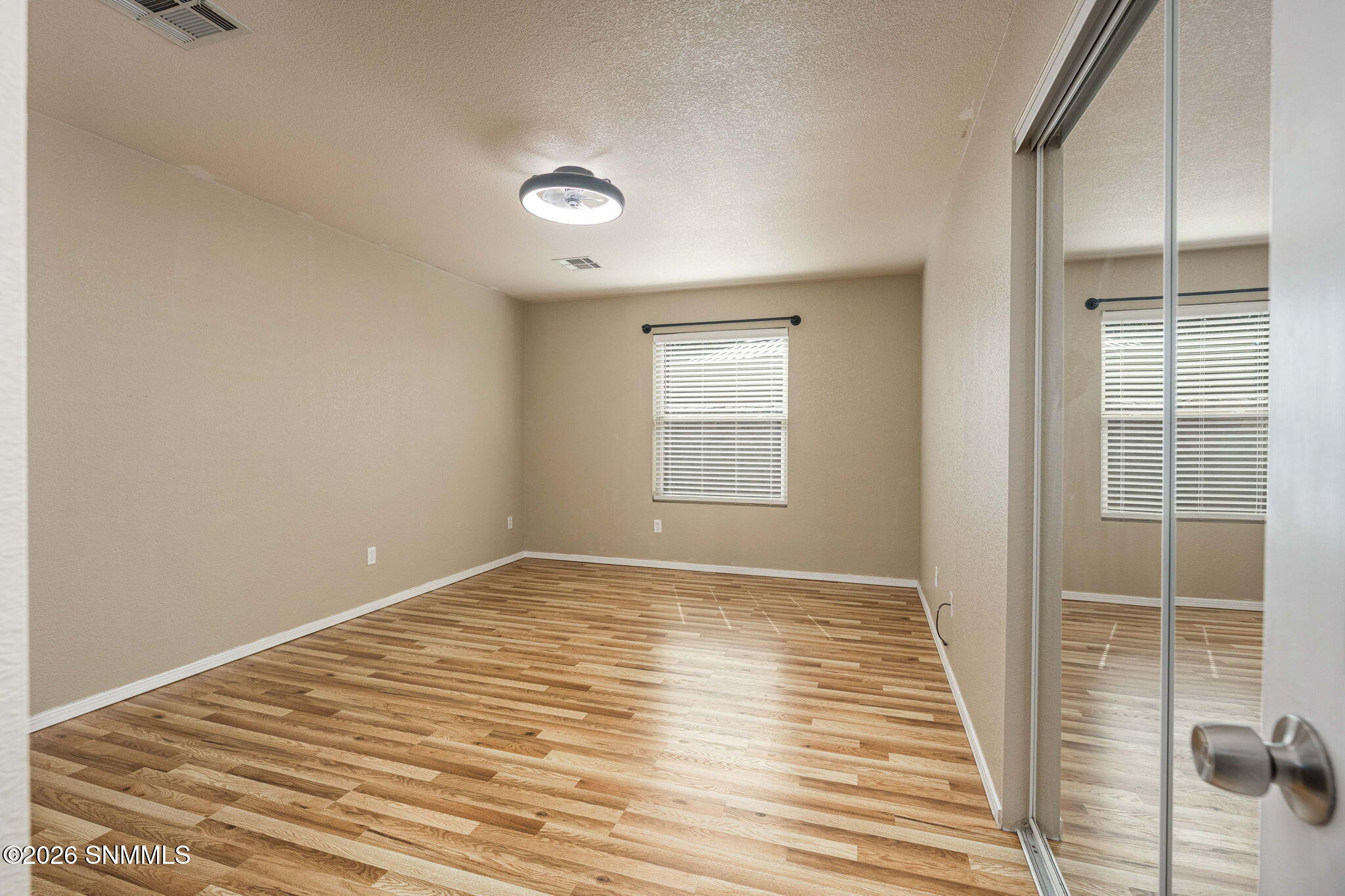 13-web-or-mls-Snappin Homes (Stoneway373