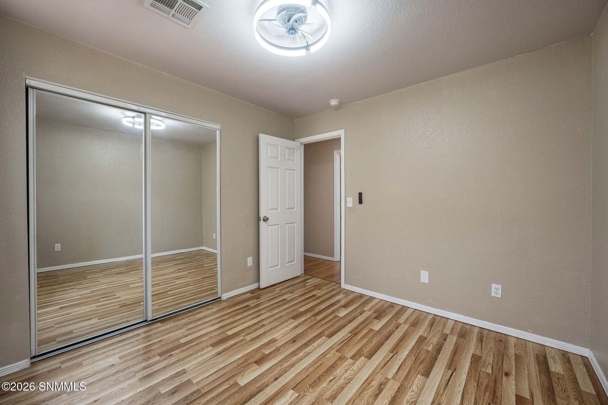 18-web-or-mls-Snappin Homes (Stoneway373