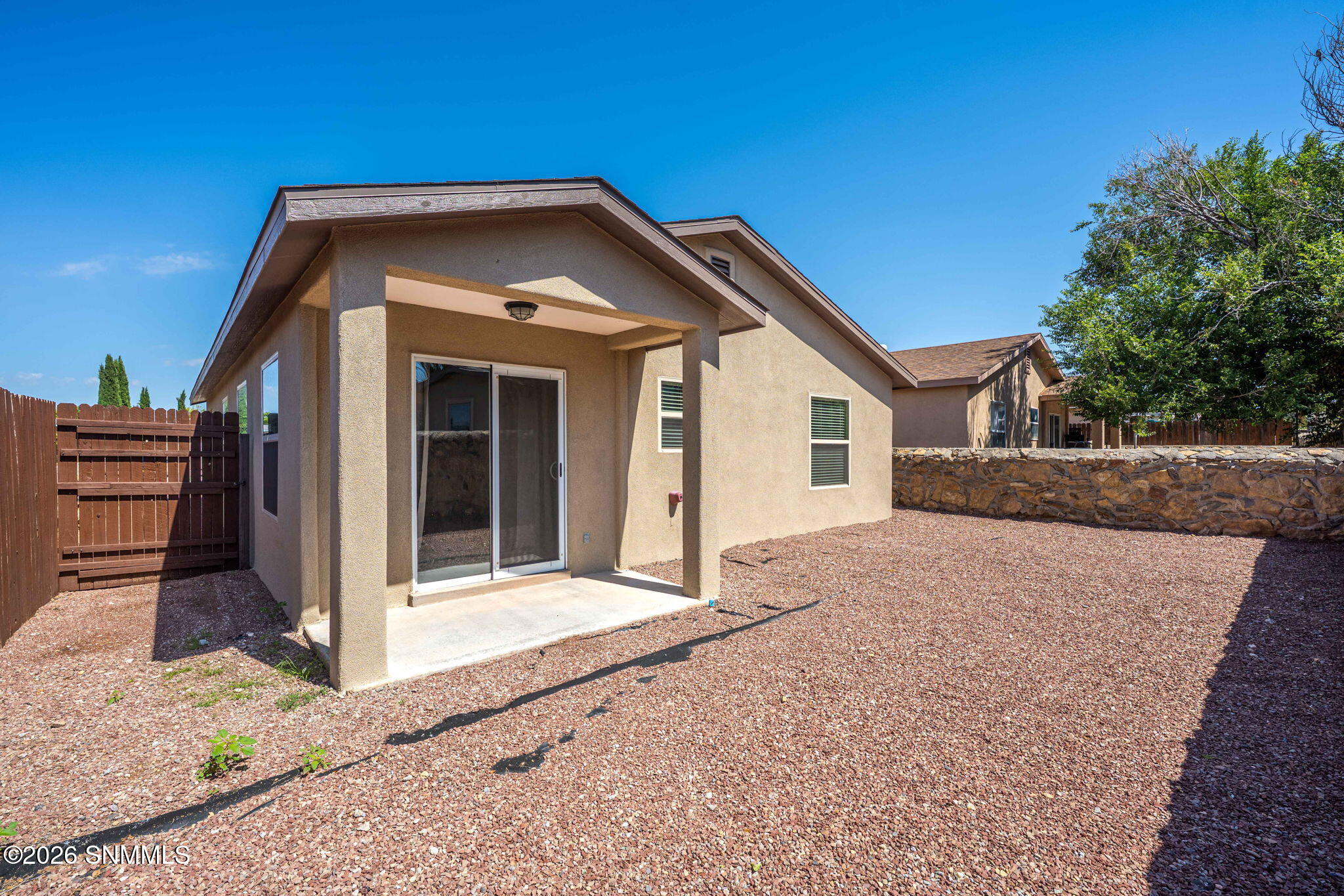 24-web-or-mls-Snappin Homes (Stoneway373