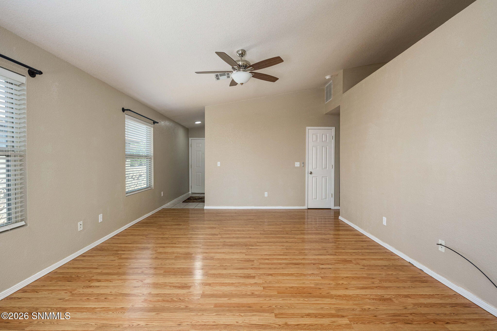 7-web-or-mls-Snappin Homes (Stoneway3733