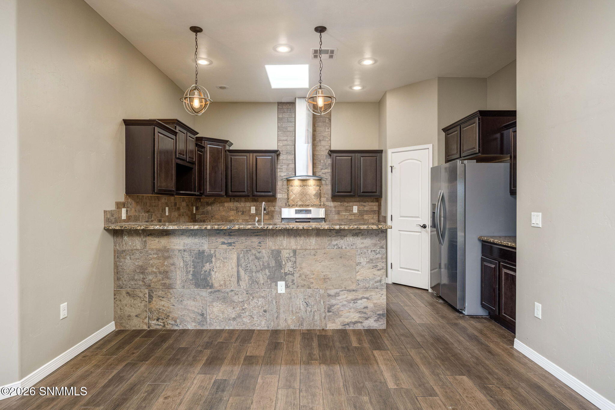9-web-or-mls-Snappin Homes (Levante4314)