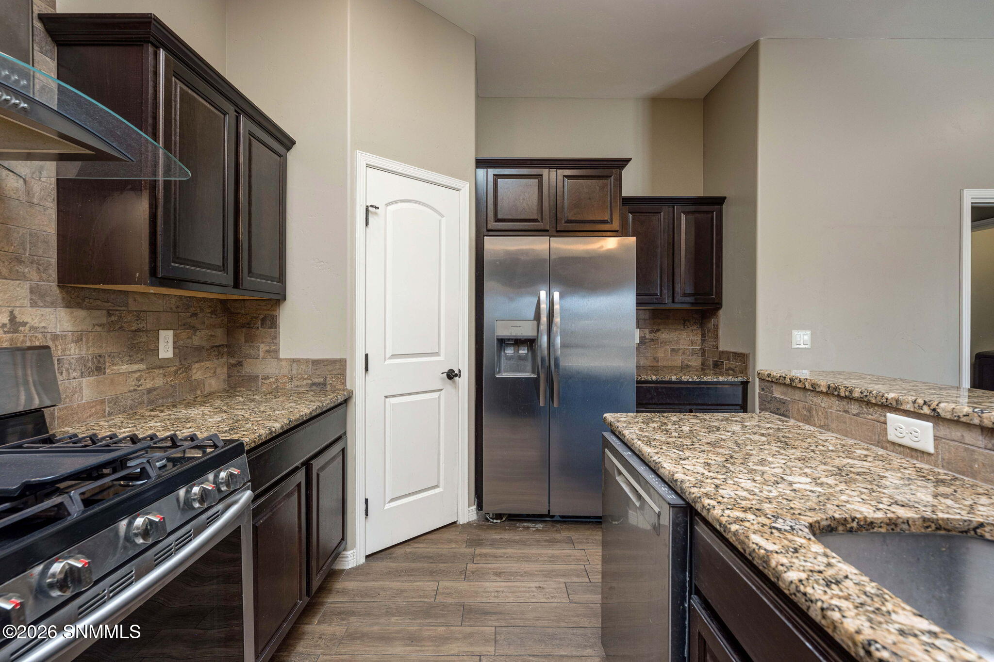 13-web-or-mls-Snappin Homes (Levante4314