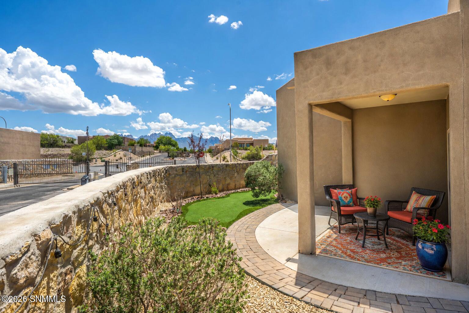 Levante Back Patio