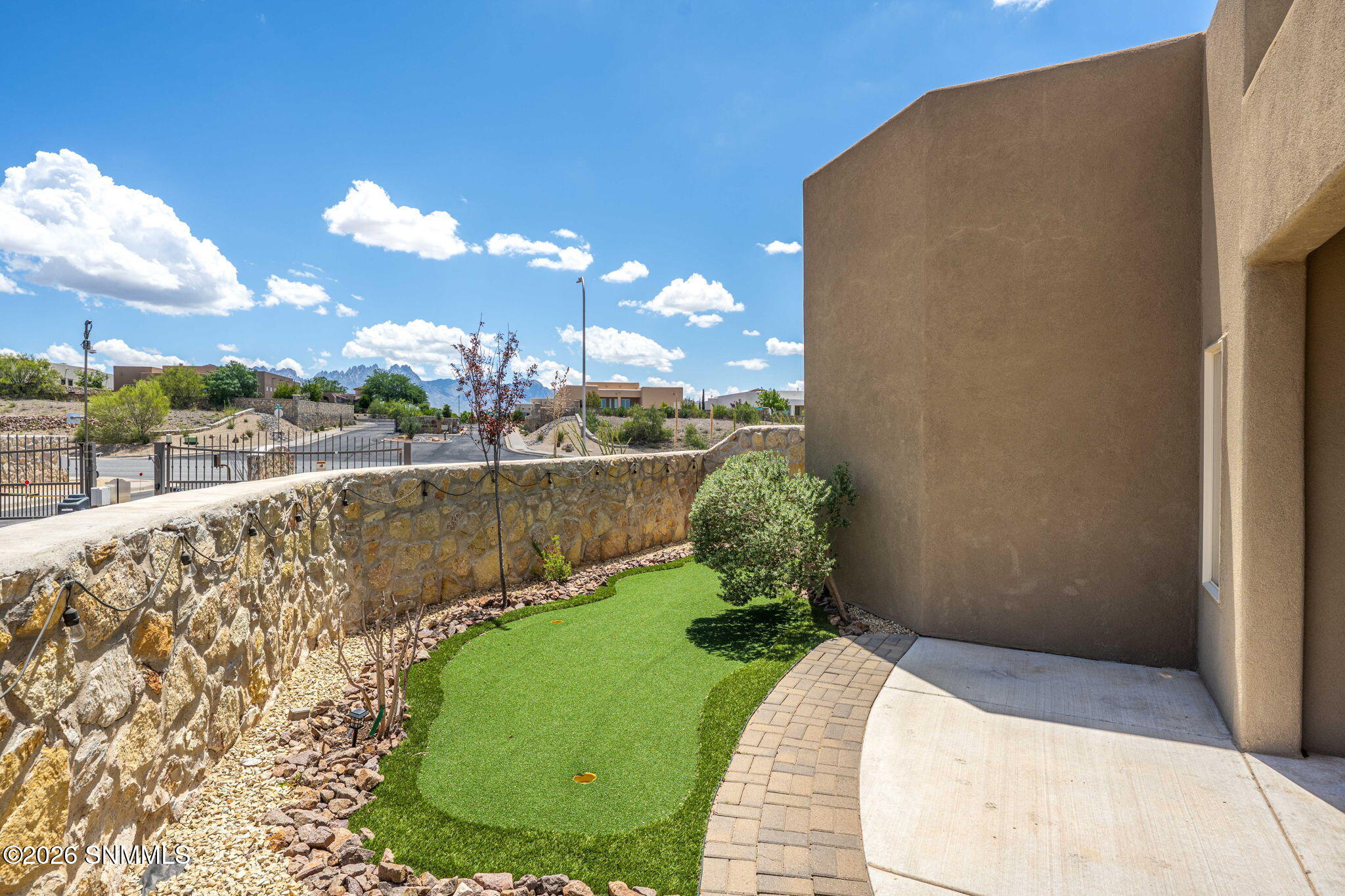 32-web-or-mls-Snappin Homes (Levante4314
