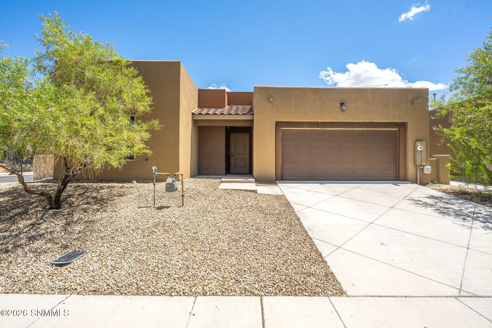 2-web-or-mls-Snappin Homes (Levante4314)