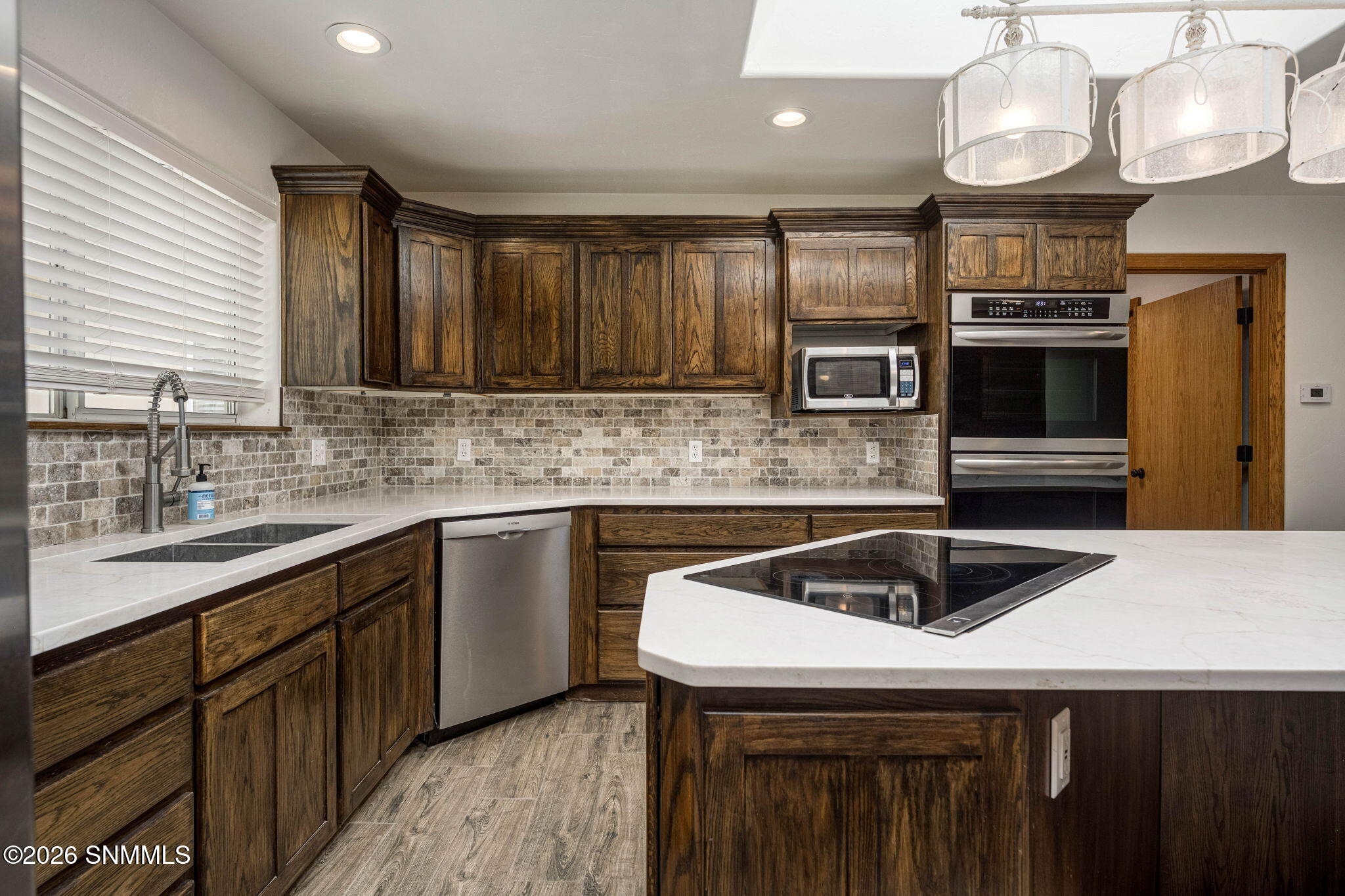 12-web-or-mls-Snappin Homes (Chase4360)-