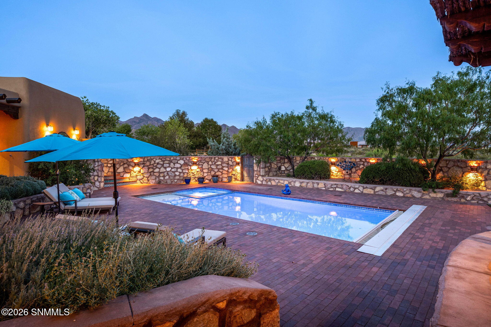 73-web-or-mls-Snappin Homes (LomaBella39