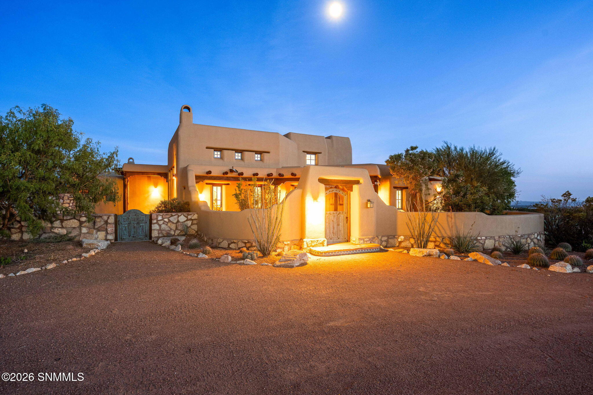 2-web-or-mls-Snappin Homes (LomaBella394