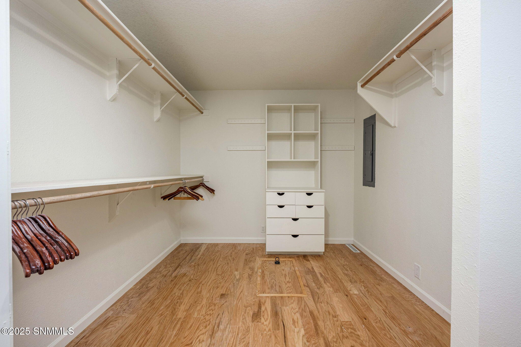 36-web-or-mls-Snappin Homes (Carver1032)