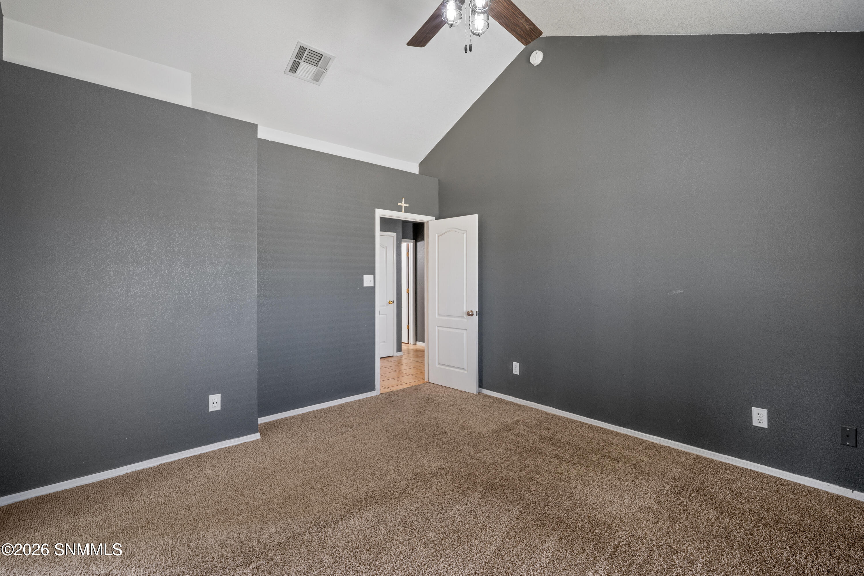 700-Scenic-View-MLS-Camera-Guy-25