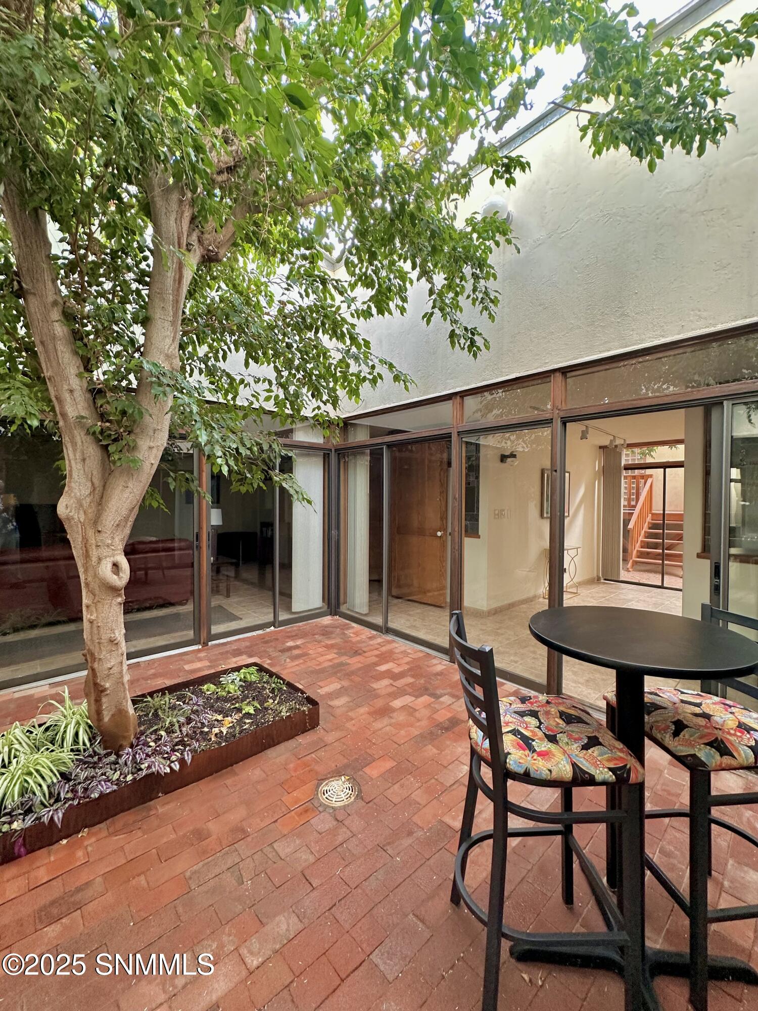 VCA2CenteratriumlookingSW