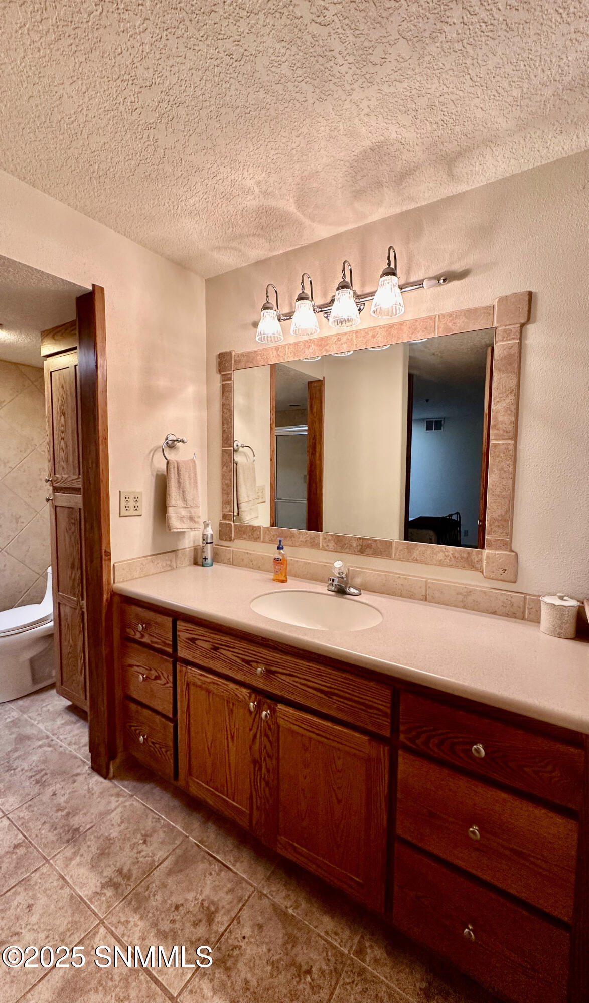 ZB1BathroomSW