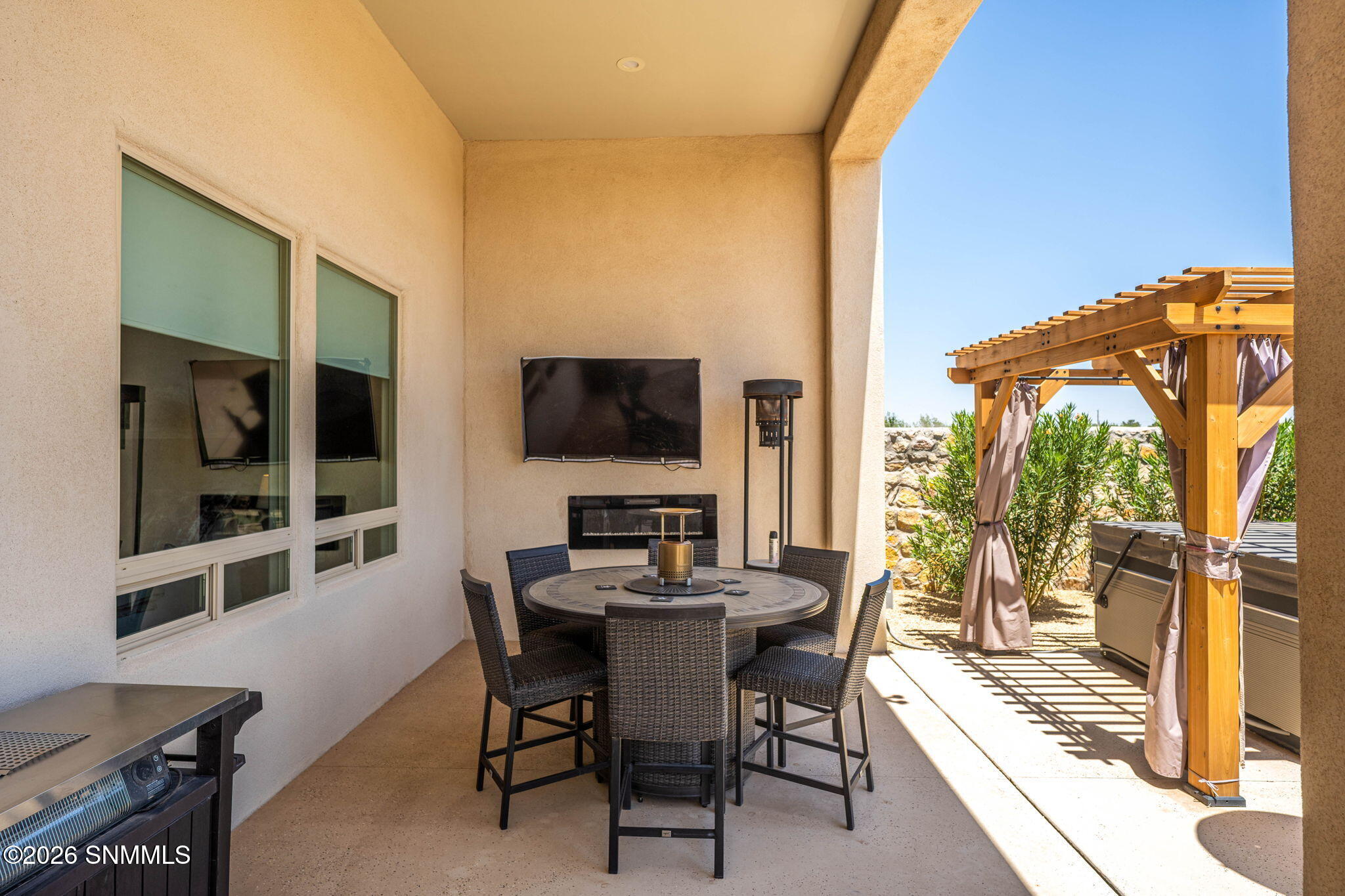 58-web-or-mls-Snappin Homes (SantaElena4