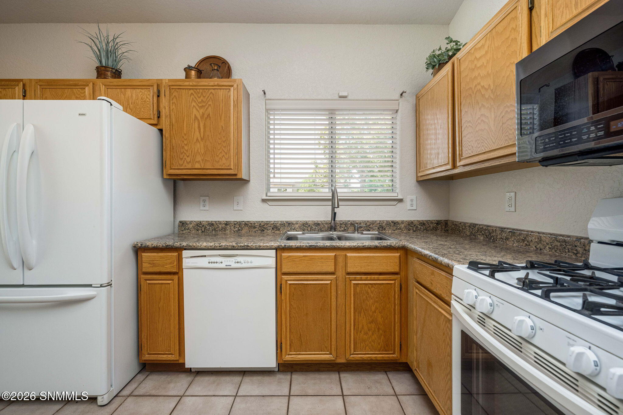 14-web-or-mls-Snappin Homes (LosArboles2