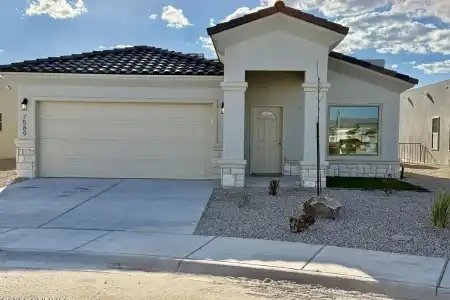 7589 Clarion Way, Las Cruces, New Mexico 88012, 3 Bedrooms Bedrooms, ,2 BathroomsBathrooms,Residential,For Sale,Clarion,2602378