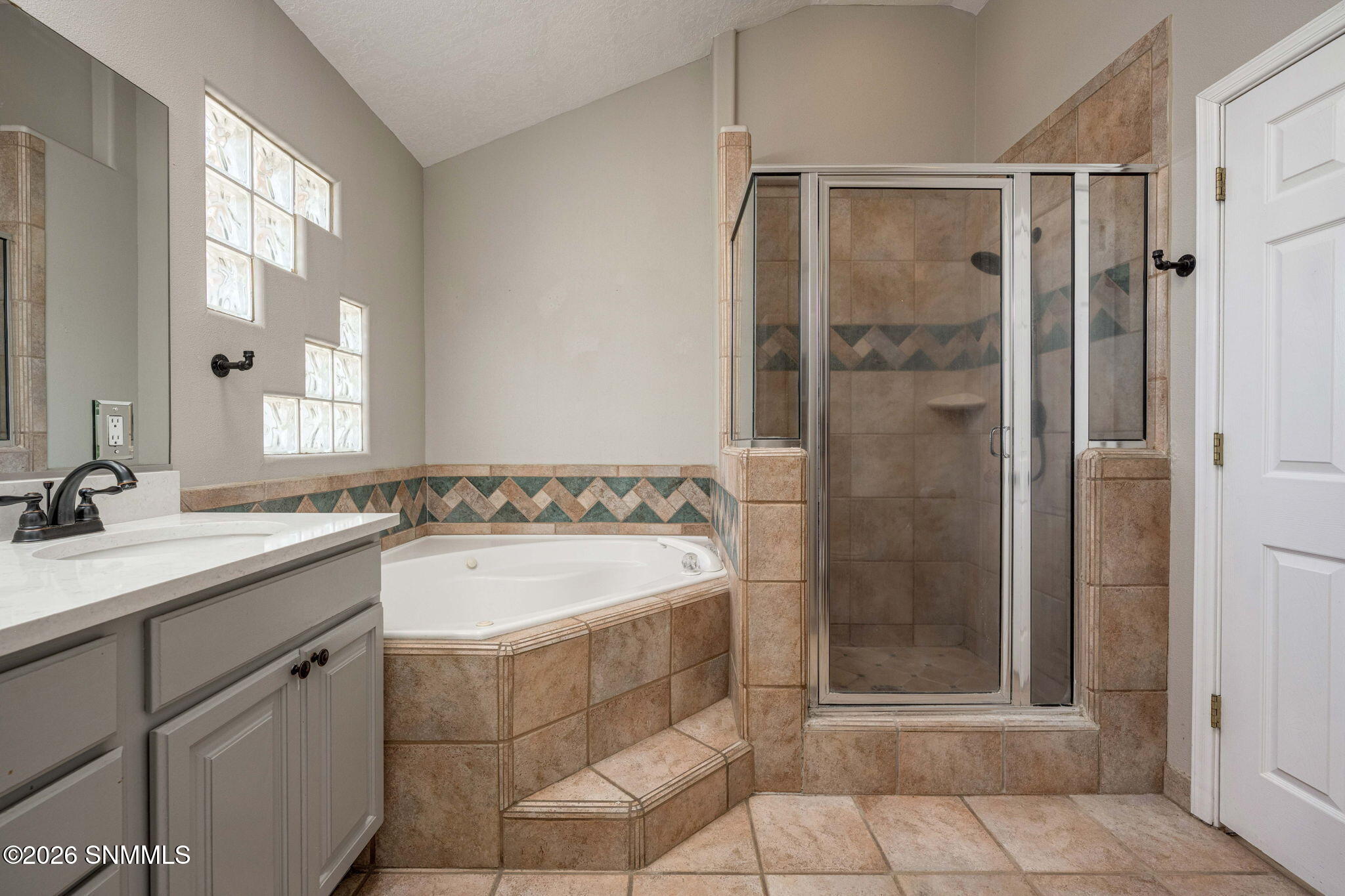 Primary bath 2