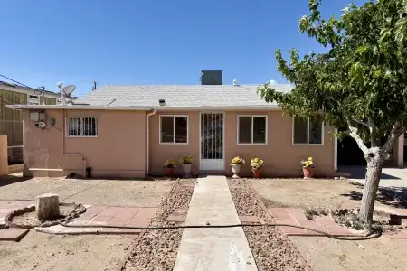 1109 Lincoln Street, Anthony, New Mexico 88021, 3 Bedrooms Bedrooms, ,1 BathroomBathrooms,Residential,For Sale,Lincoln,2601965