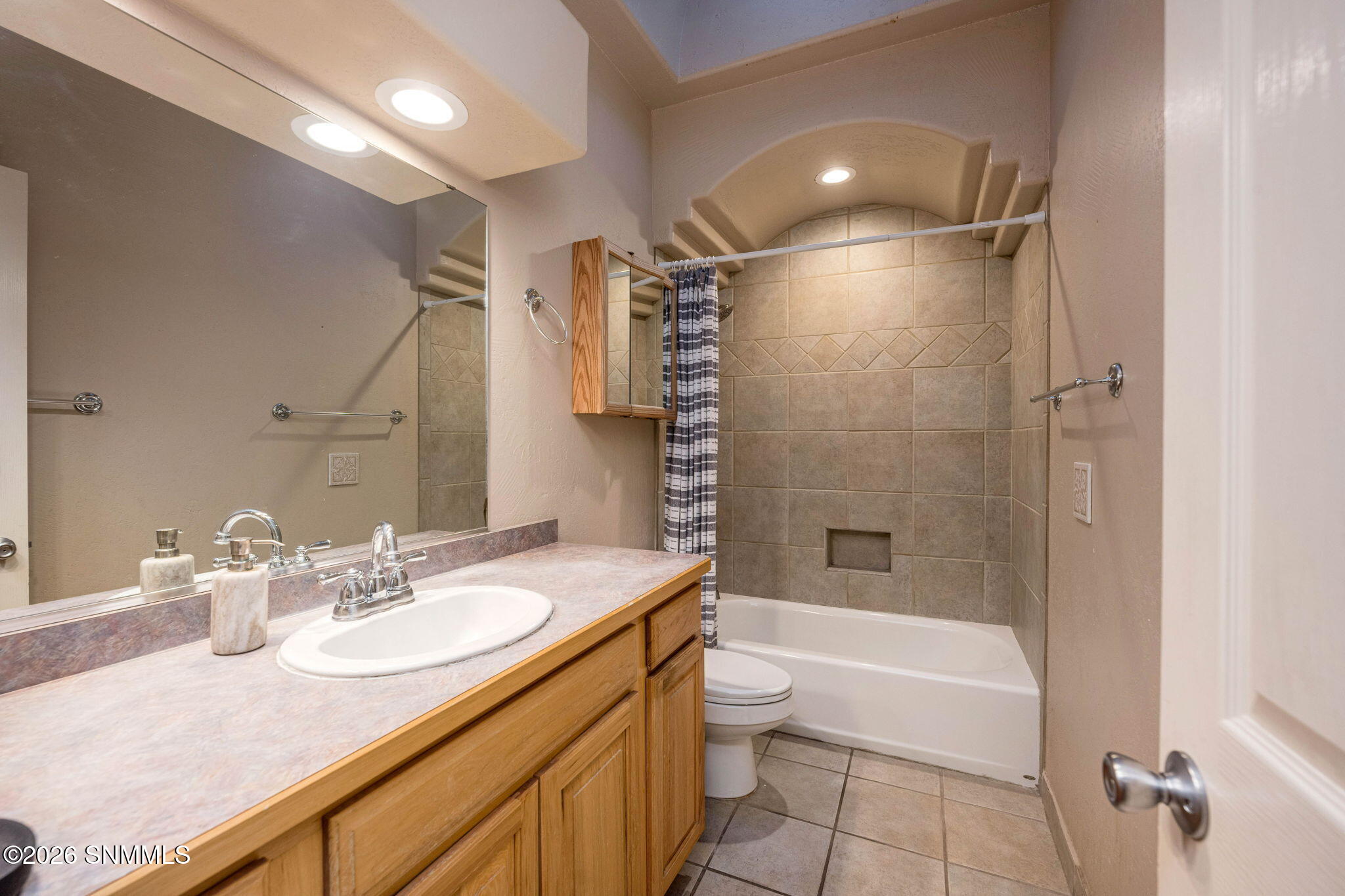 31-web-or-mls-Snappin Homes (WarmSprings