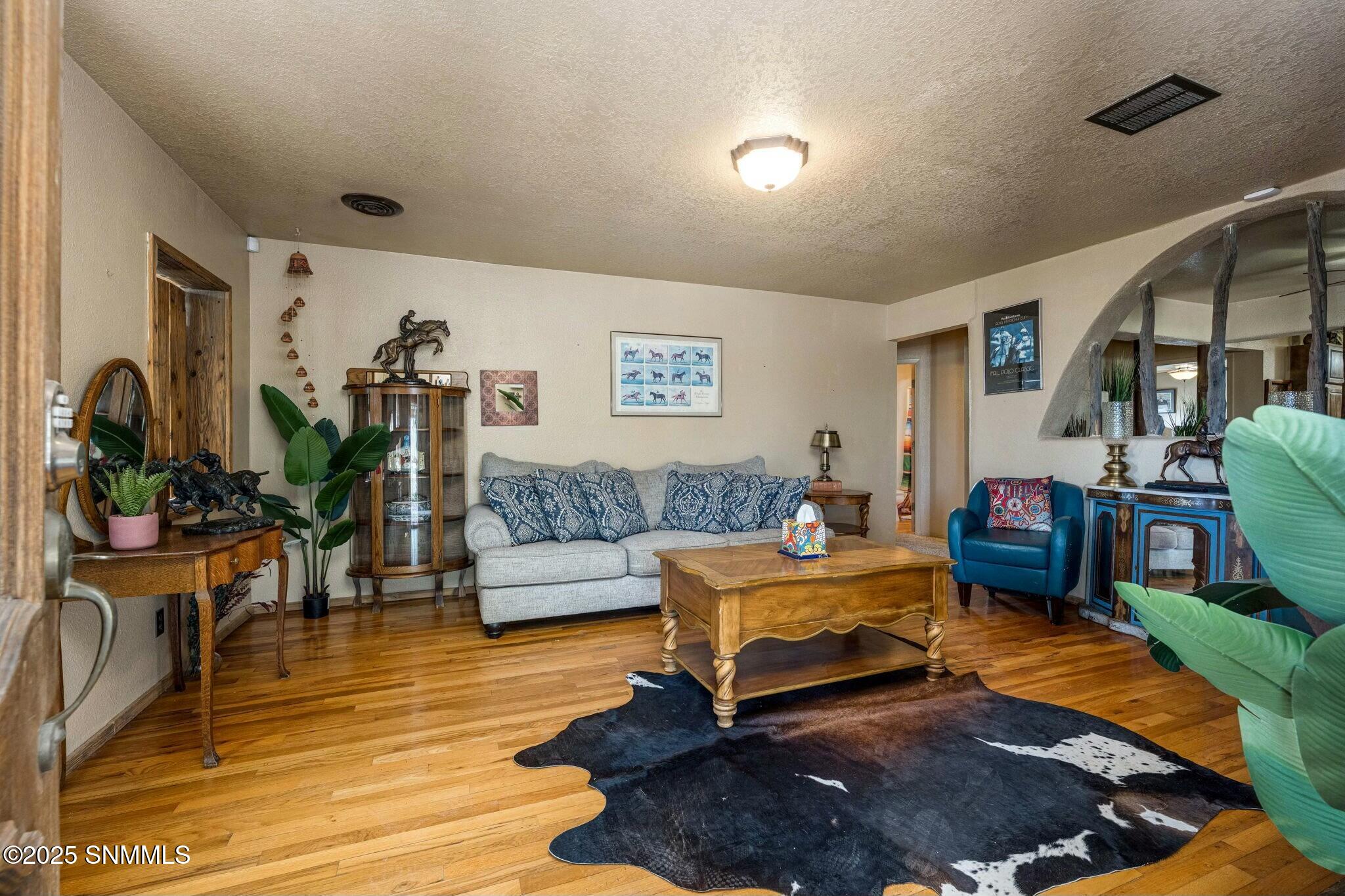 tempImageUPmI6Q
