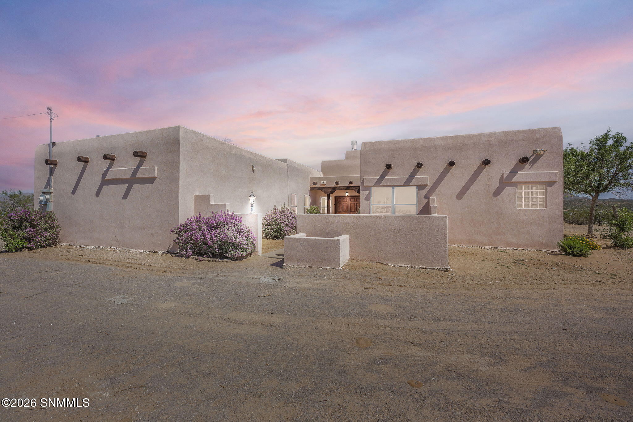53-web-or-mls-Snappin Homes (DesertRidge