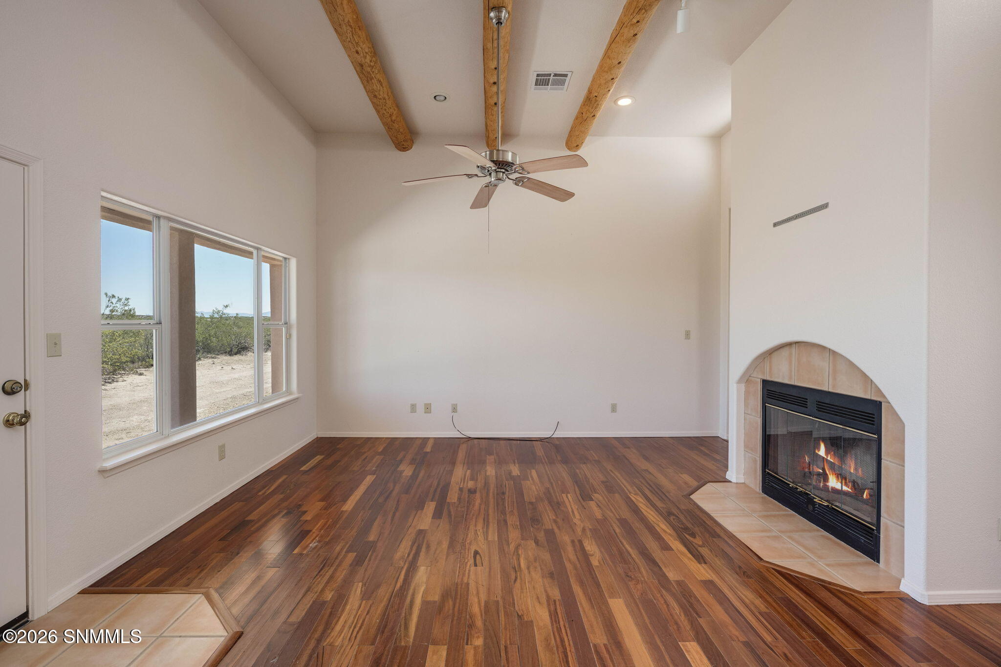 10-web-or-mls-Snappin Homes (DesertRidge
