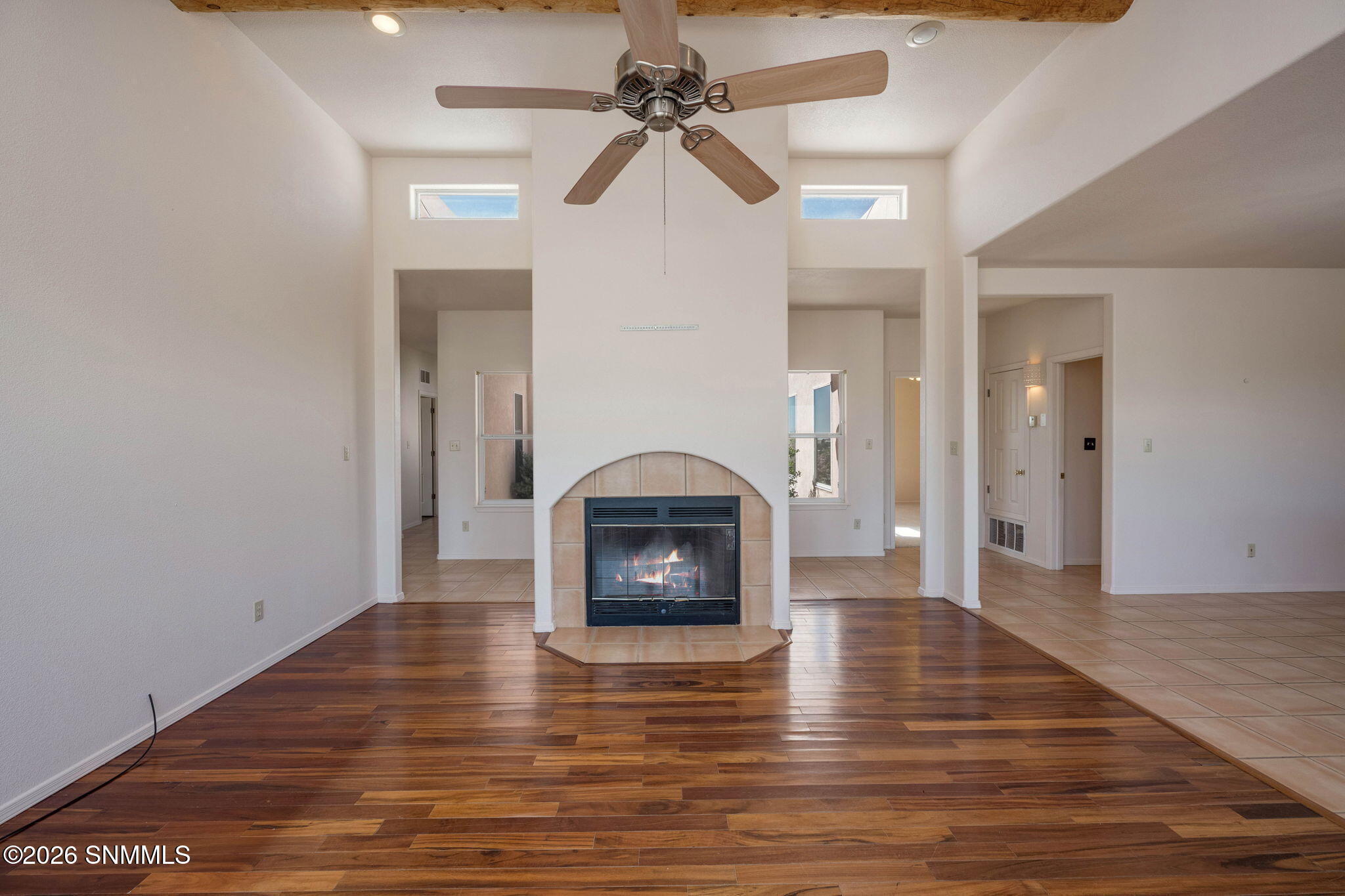 11-web-or-mls-Snappin Homes (DesertRidge