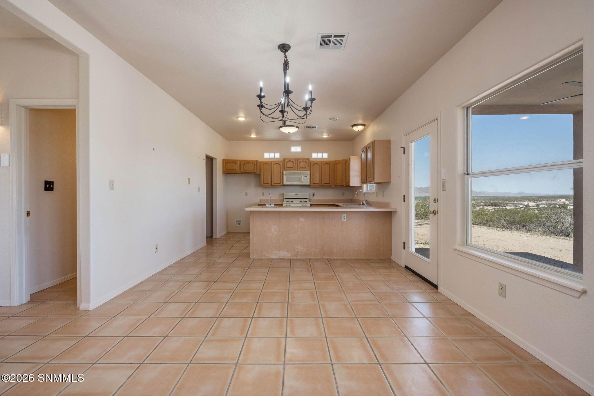 13-web-or-mls-Snappin Homes (DesertRidge