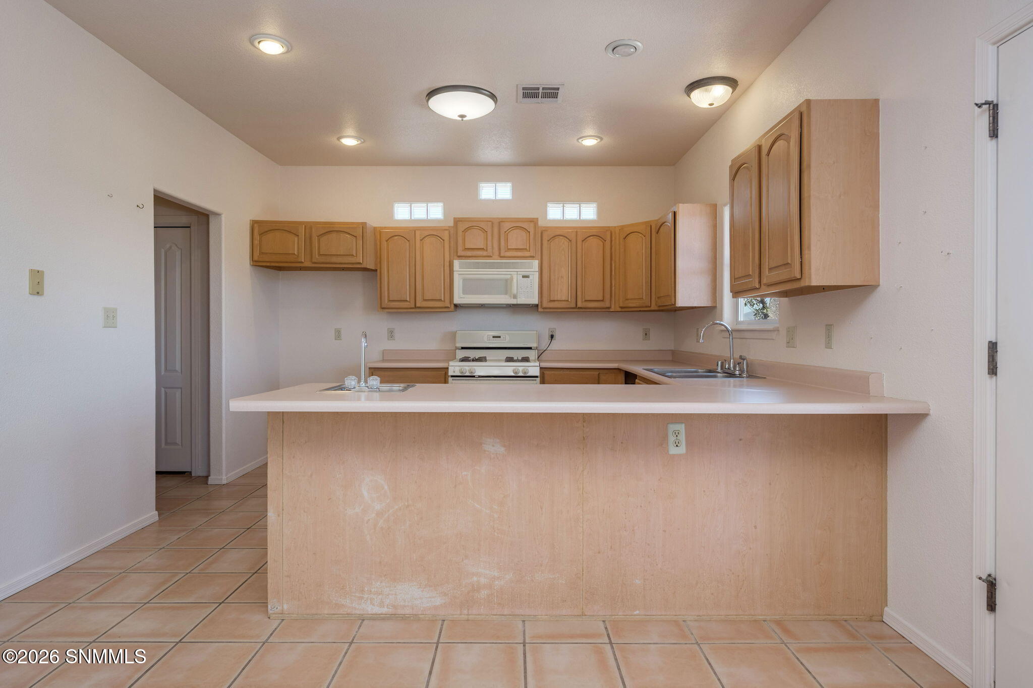 15-web-or-mls-Snappin Homes (DesertRidge