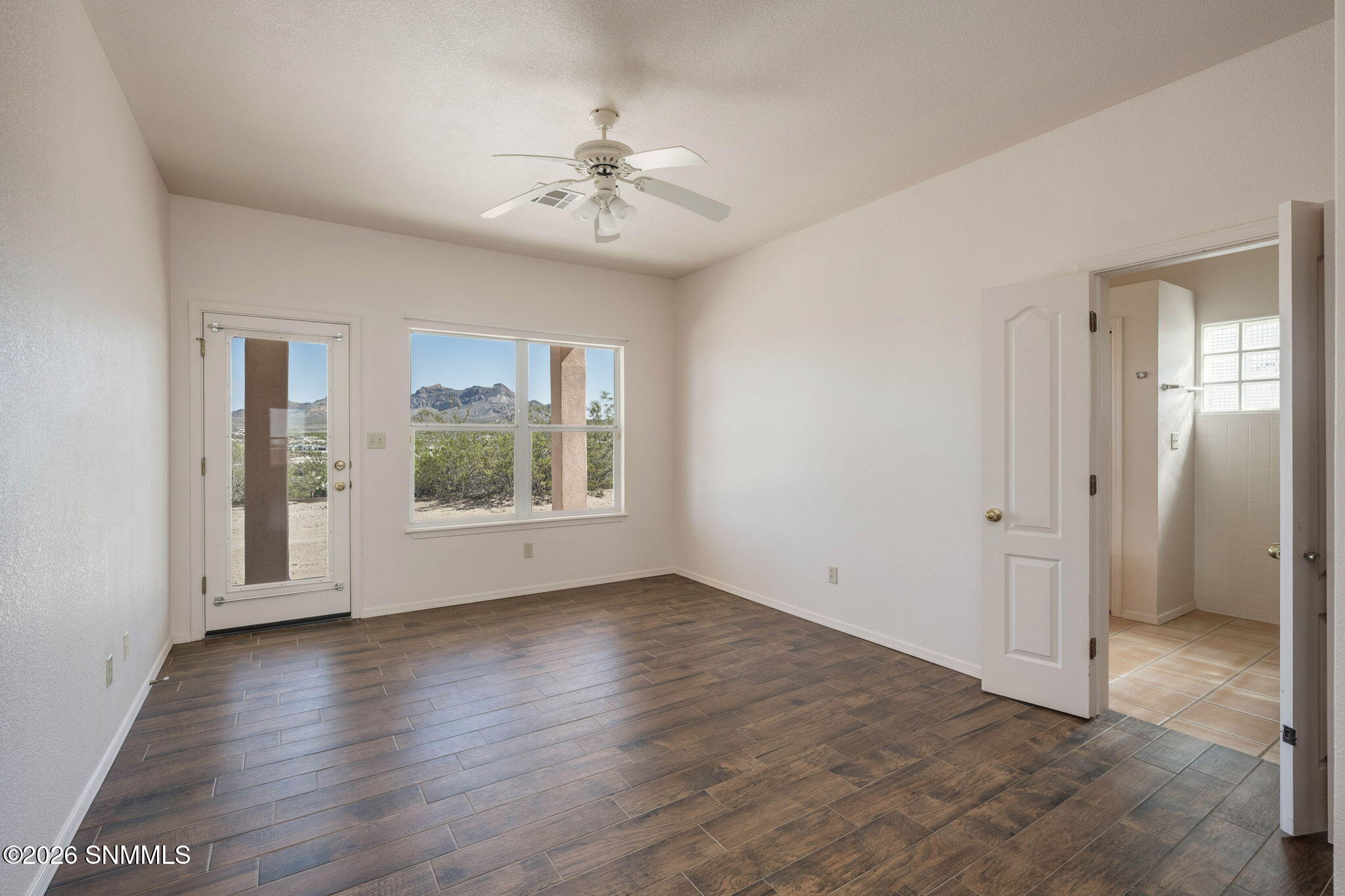 24-web-or-mls-Snappin Homes (DesertRidge