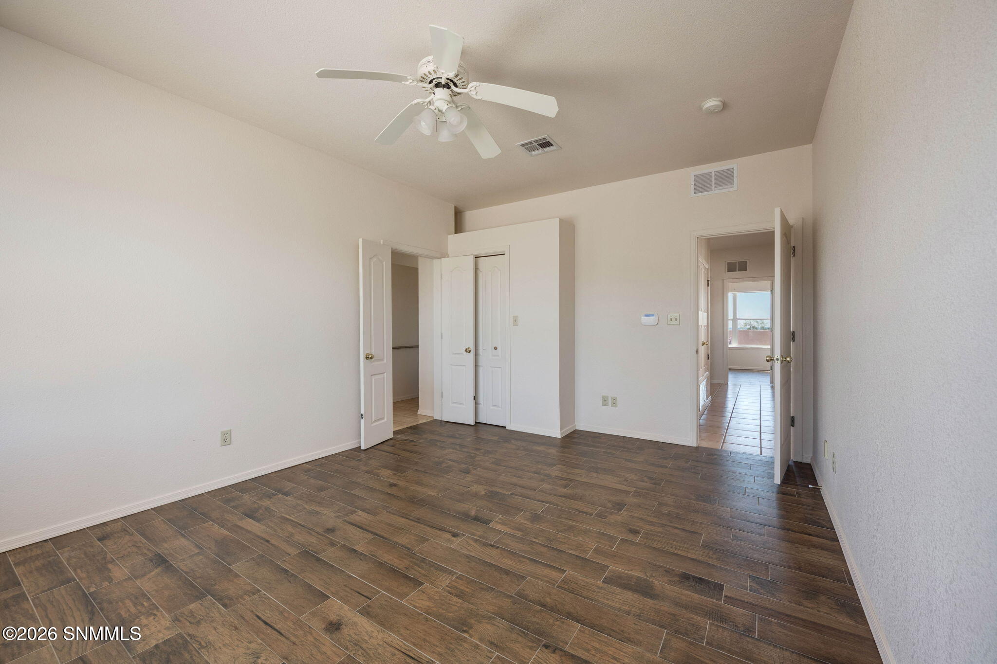 25-web-or-mls-Snappin Homes (DesertRidge
