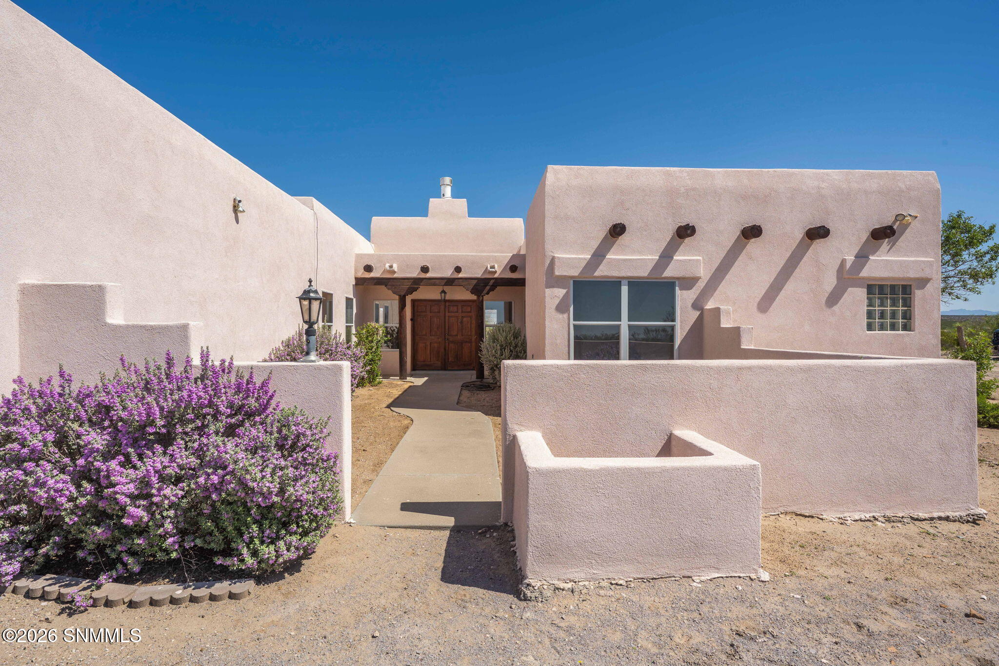 2-web-or-mls-Snappin Homes (DesertRidgeR