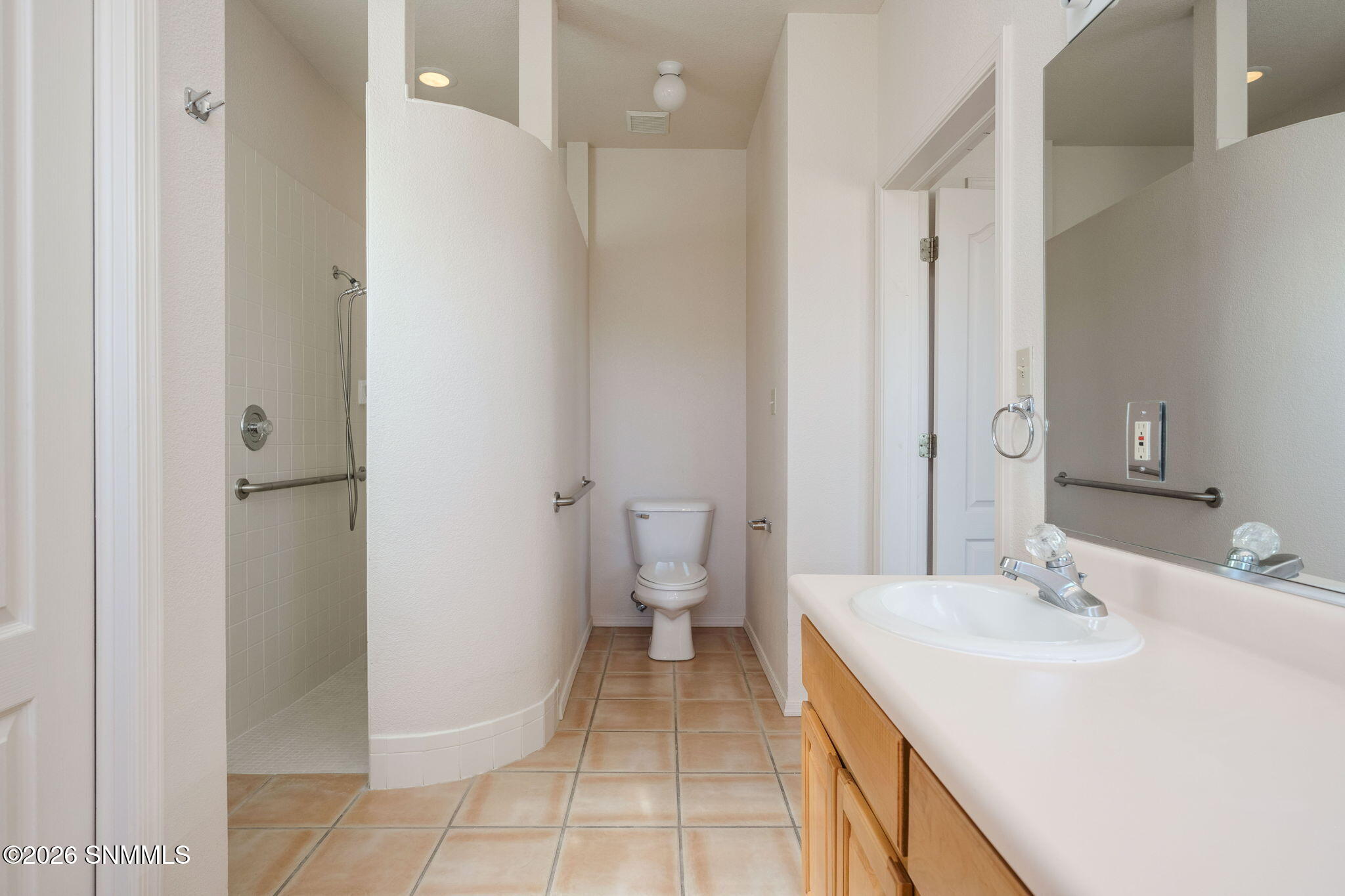 30-web-or-mls-Snappin Homes (DesertRidge