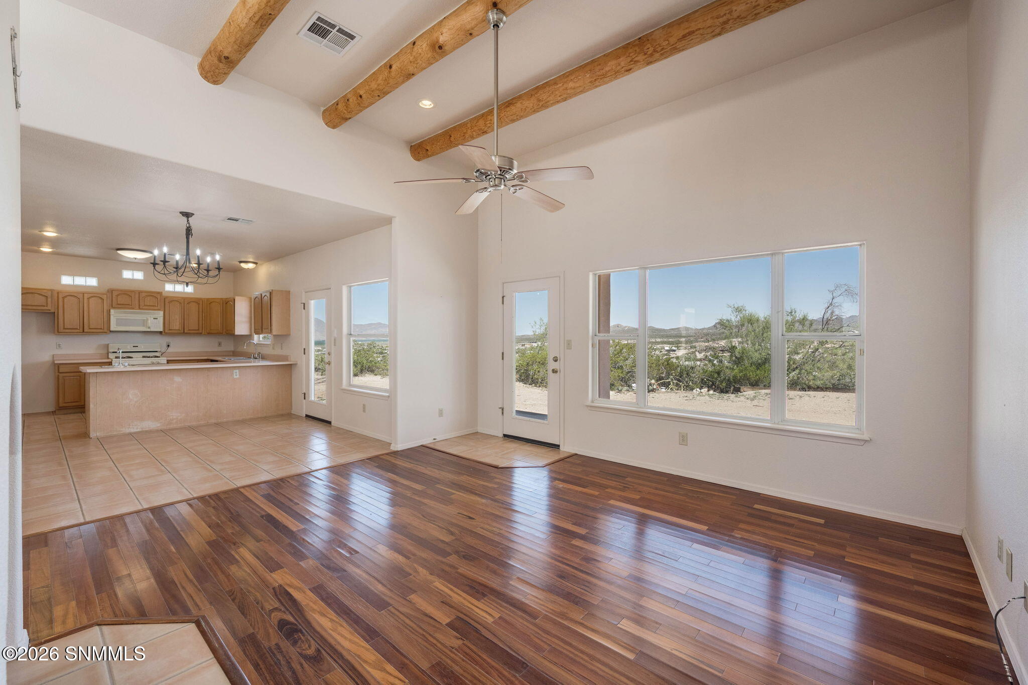 8-web-or-mls-Snappin Homes (DesertRidgeR