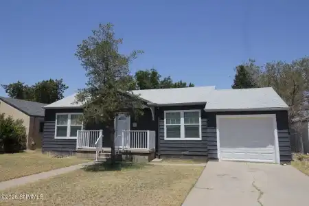 1613 Walnut Street, Roswell, New Mexico 88201, 3 Bedrooms Bedrooms, ,1.75 BathroomsBathrooms,Residential,For Sale,Walnut,2602409