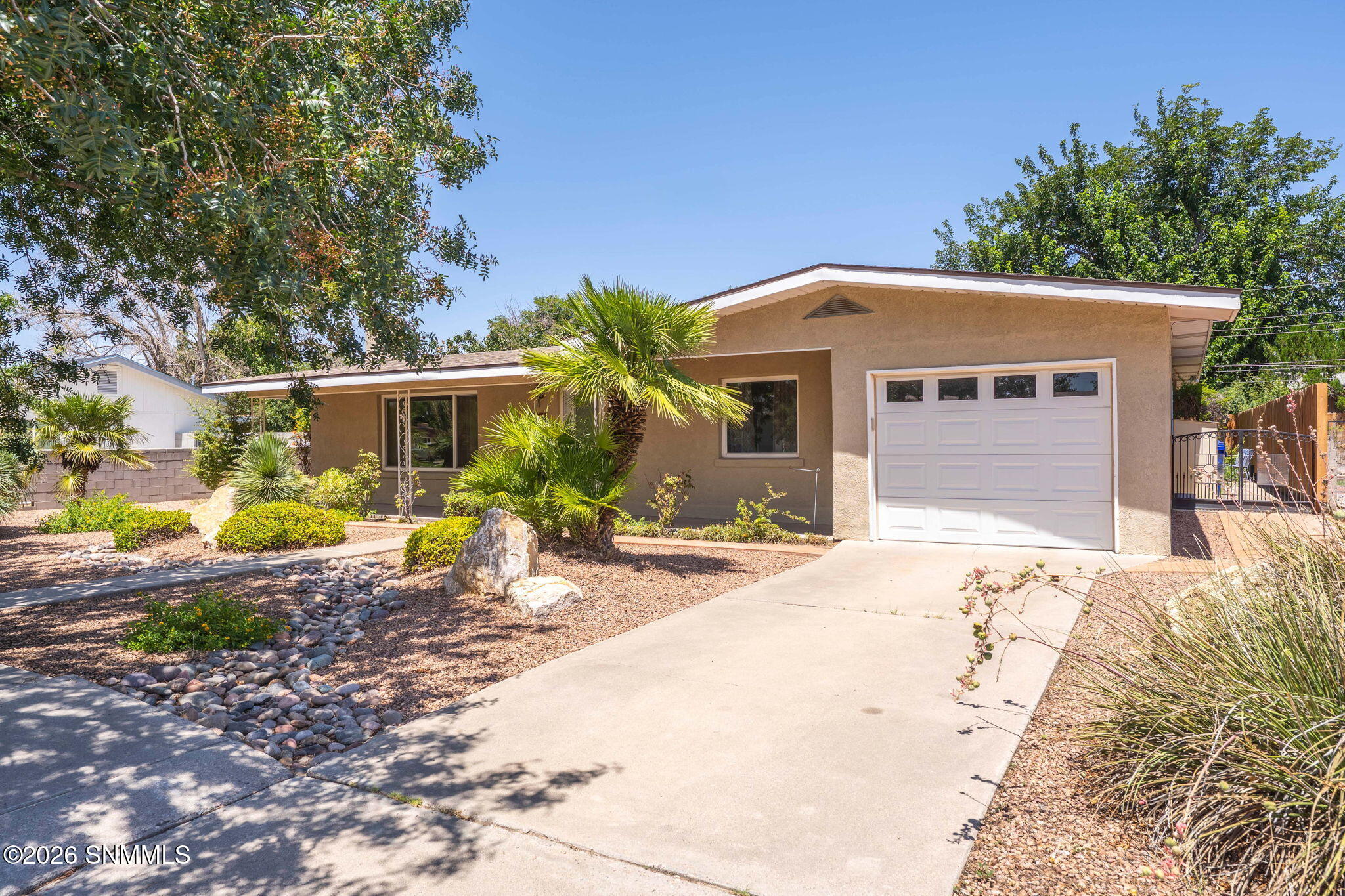 1-web-or-mls-Snappin Homes (Milton415)-1